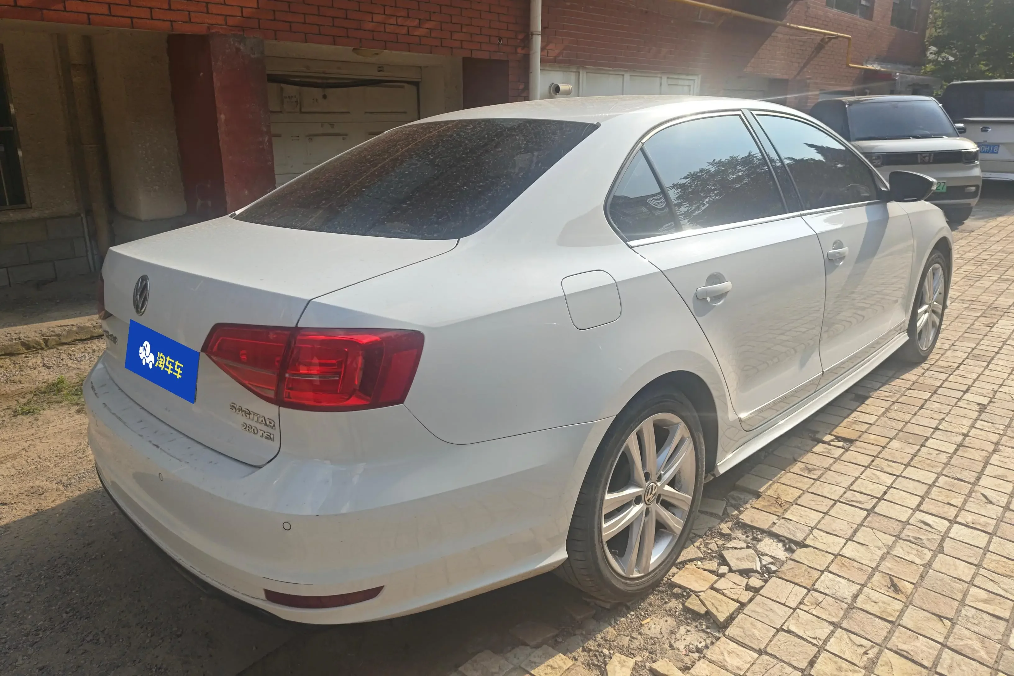 Volkswagen Sagitar