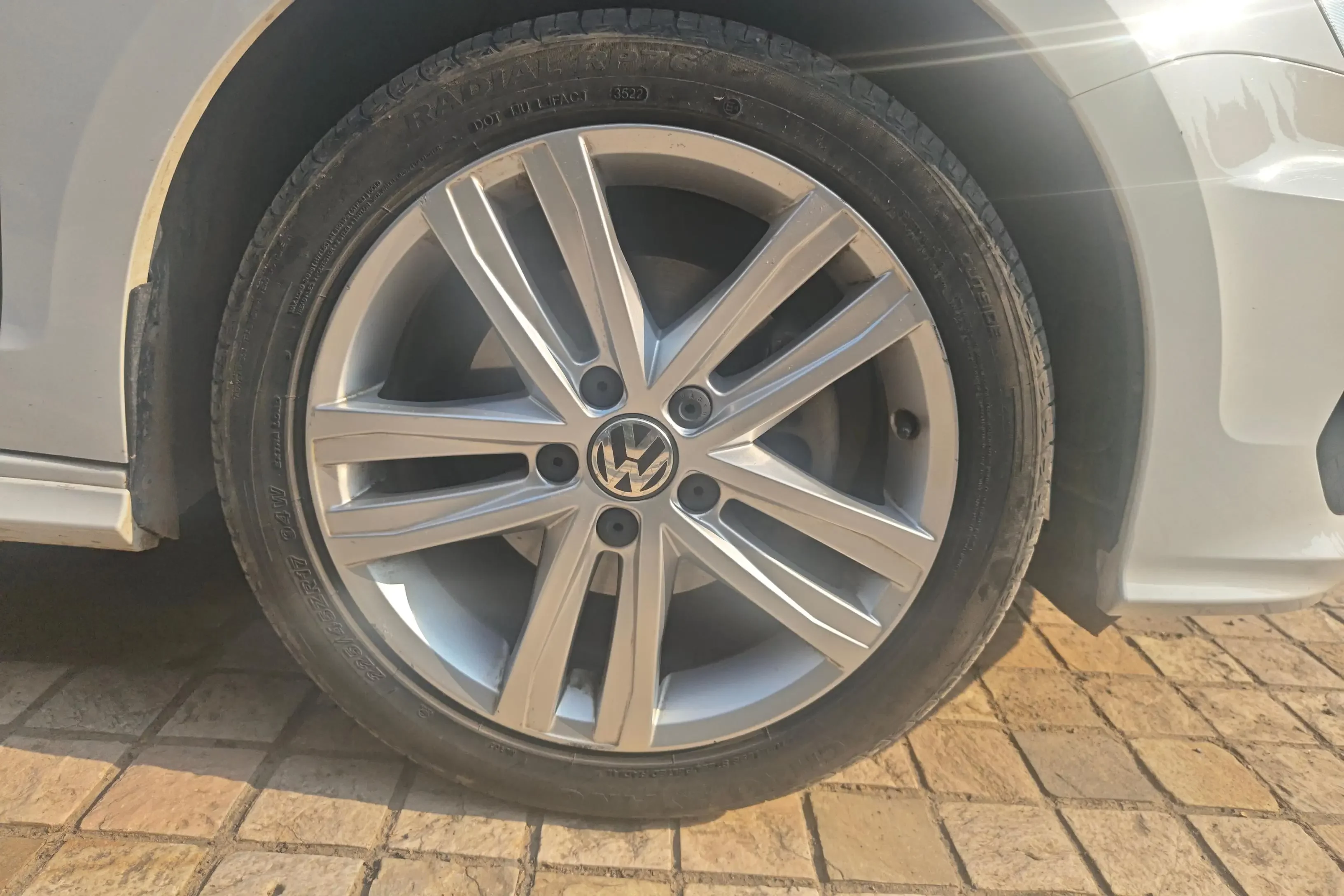 Volkswagen Sagitar