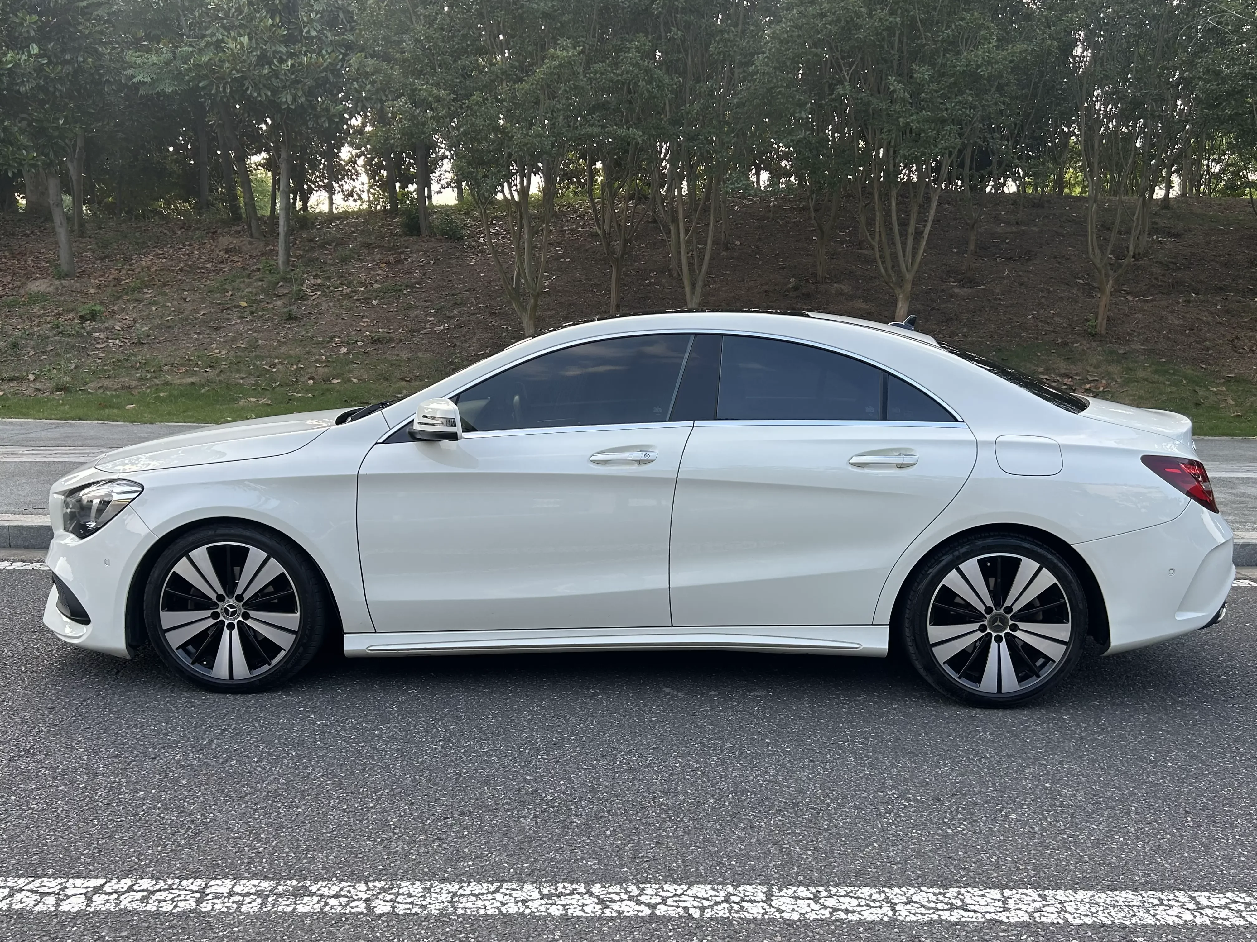 Mercedes-Benz CLA (Imported)