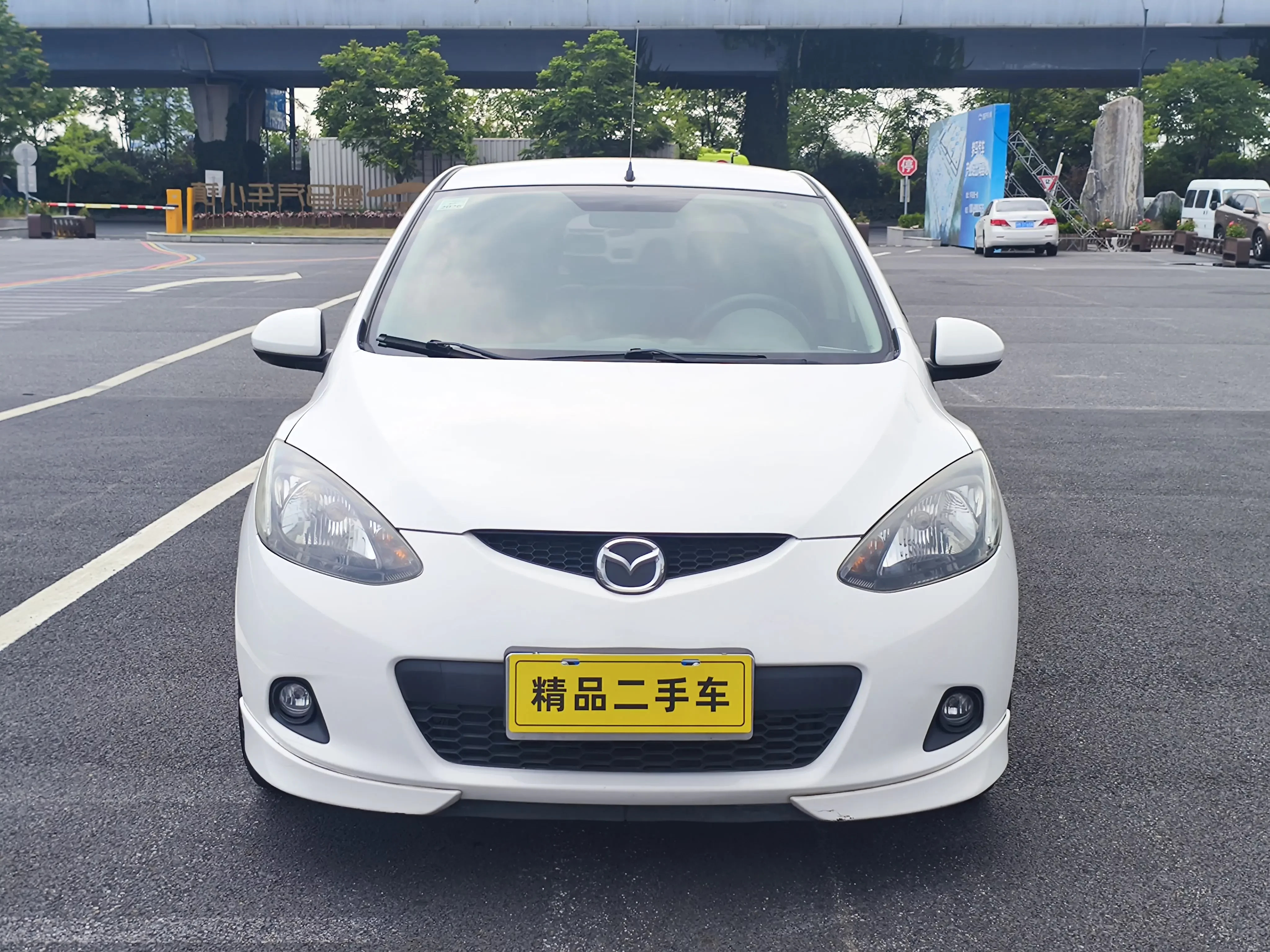 Mazda 2  из Китая