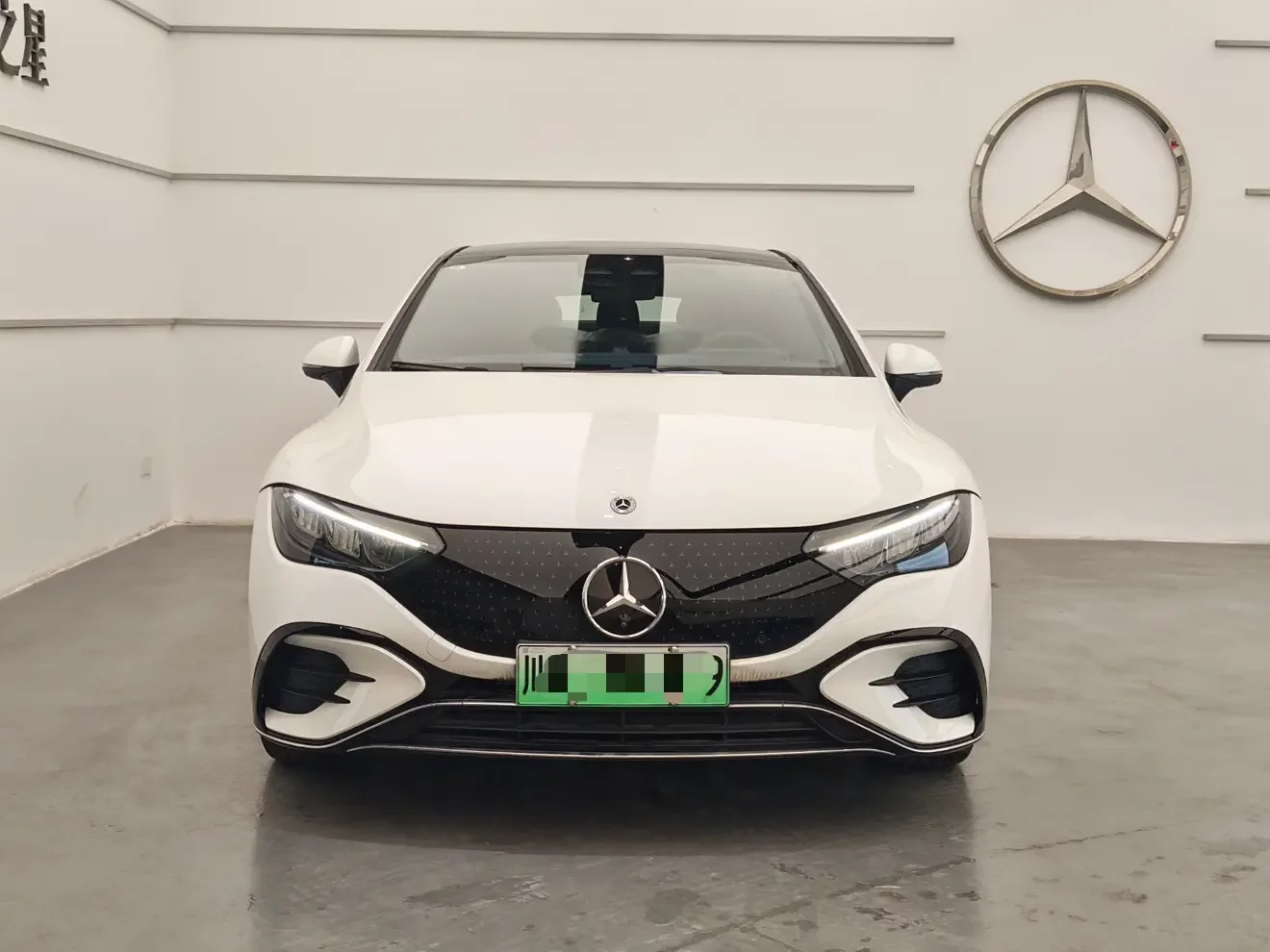 Mercedes-Benz EQE