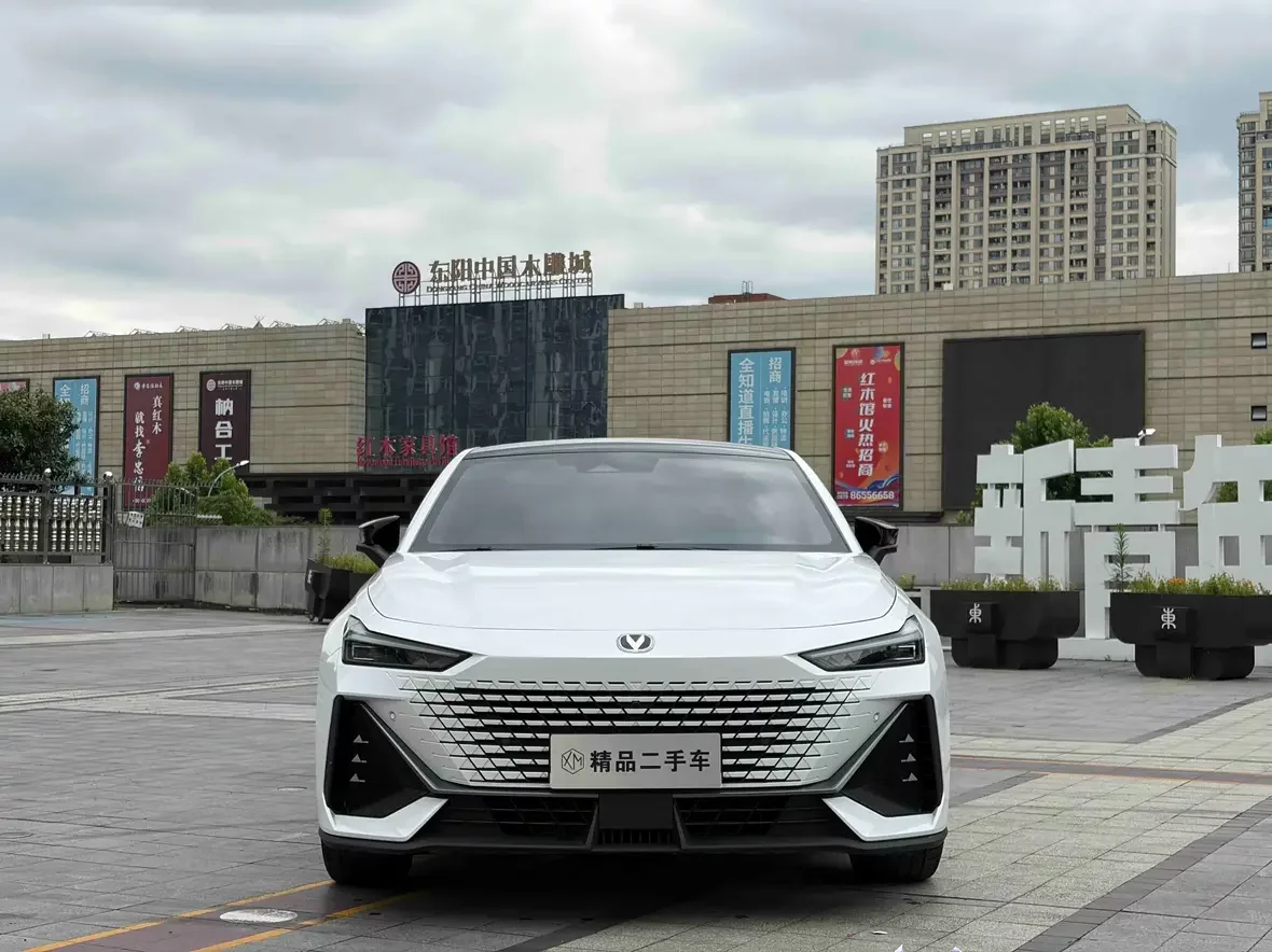 Changan UNI-V