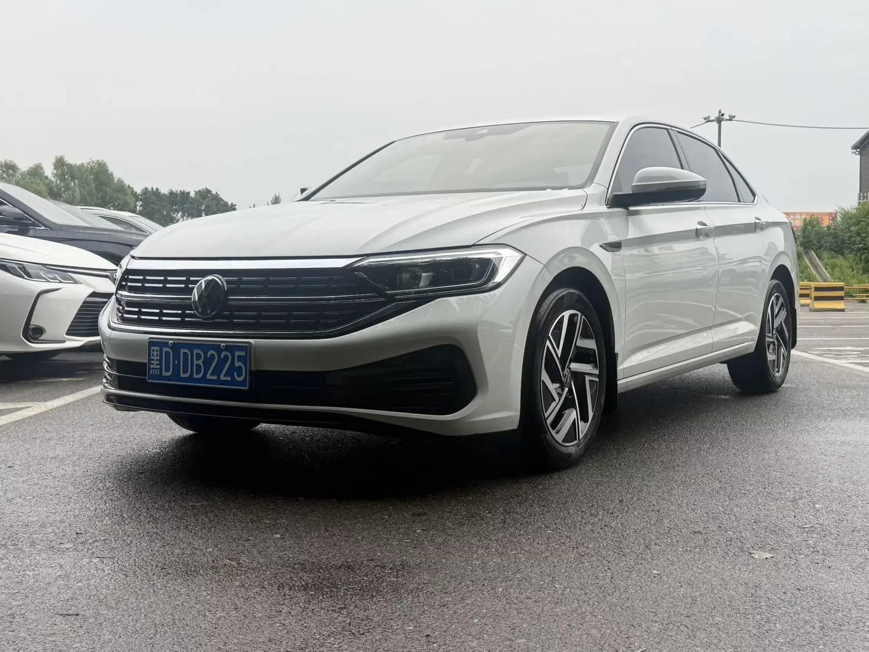 Volkswagen Sagitar