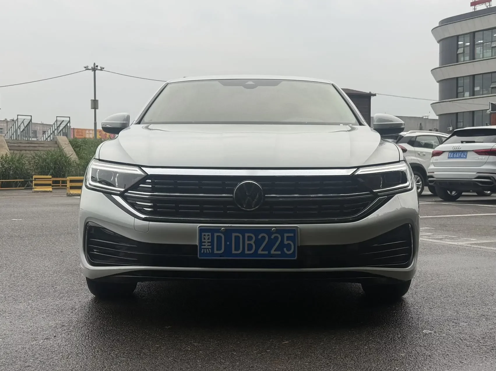 Volkswagen Sagitar