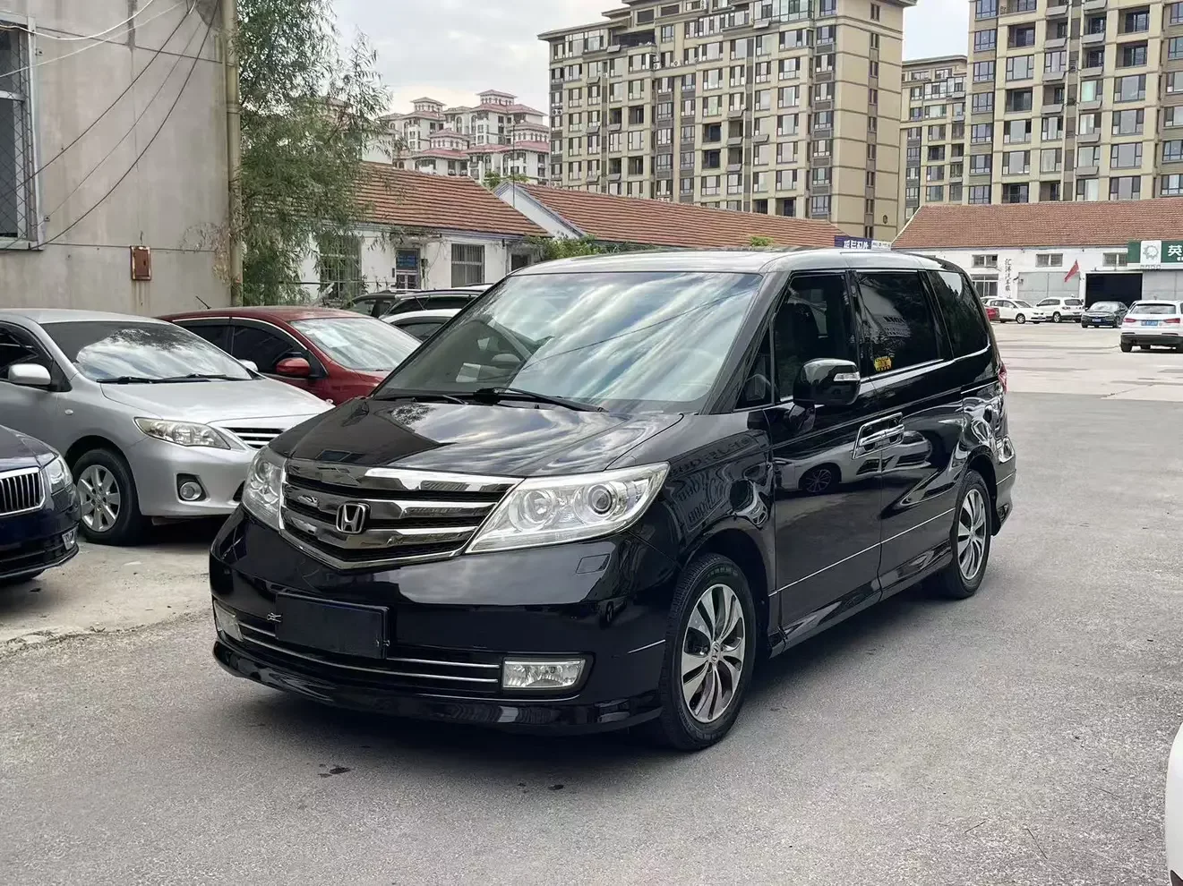Honda Elysion (Alison)  из Китая