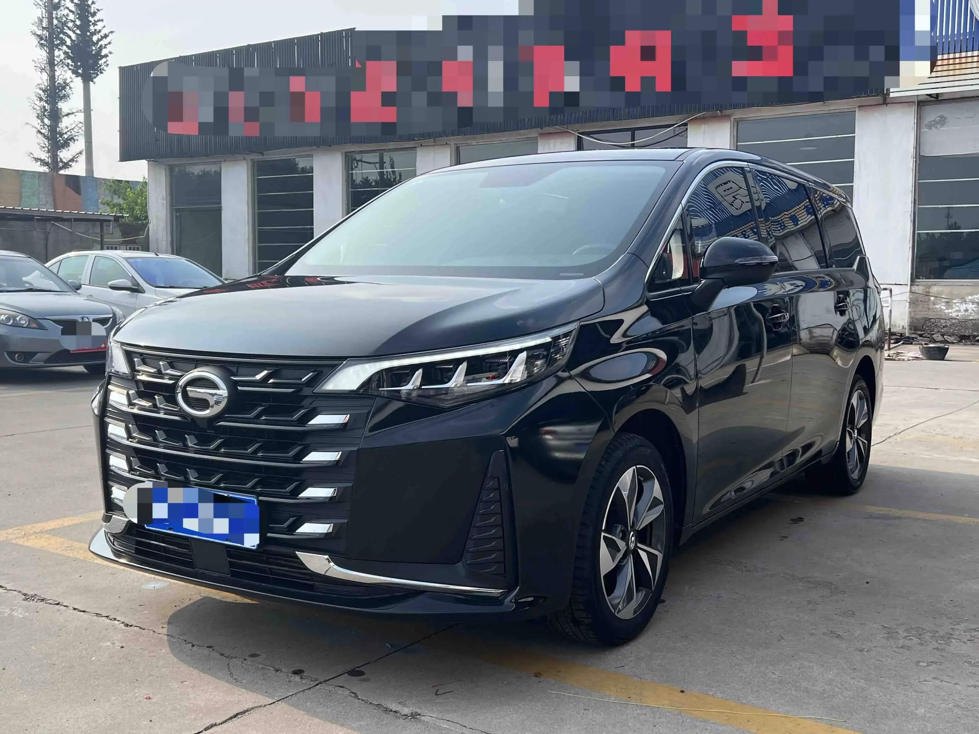 GAC Trumpchi M6  из Китая