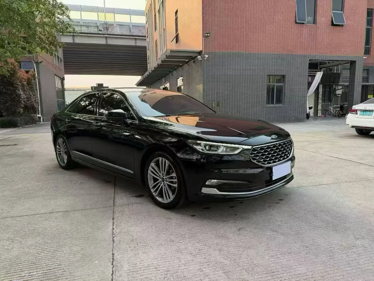 Ford Taurus