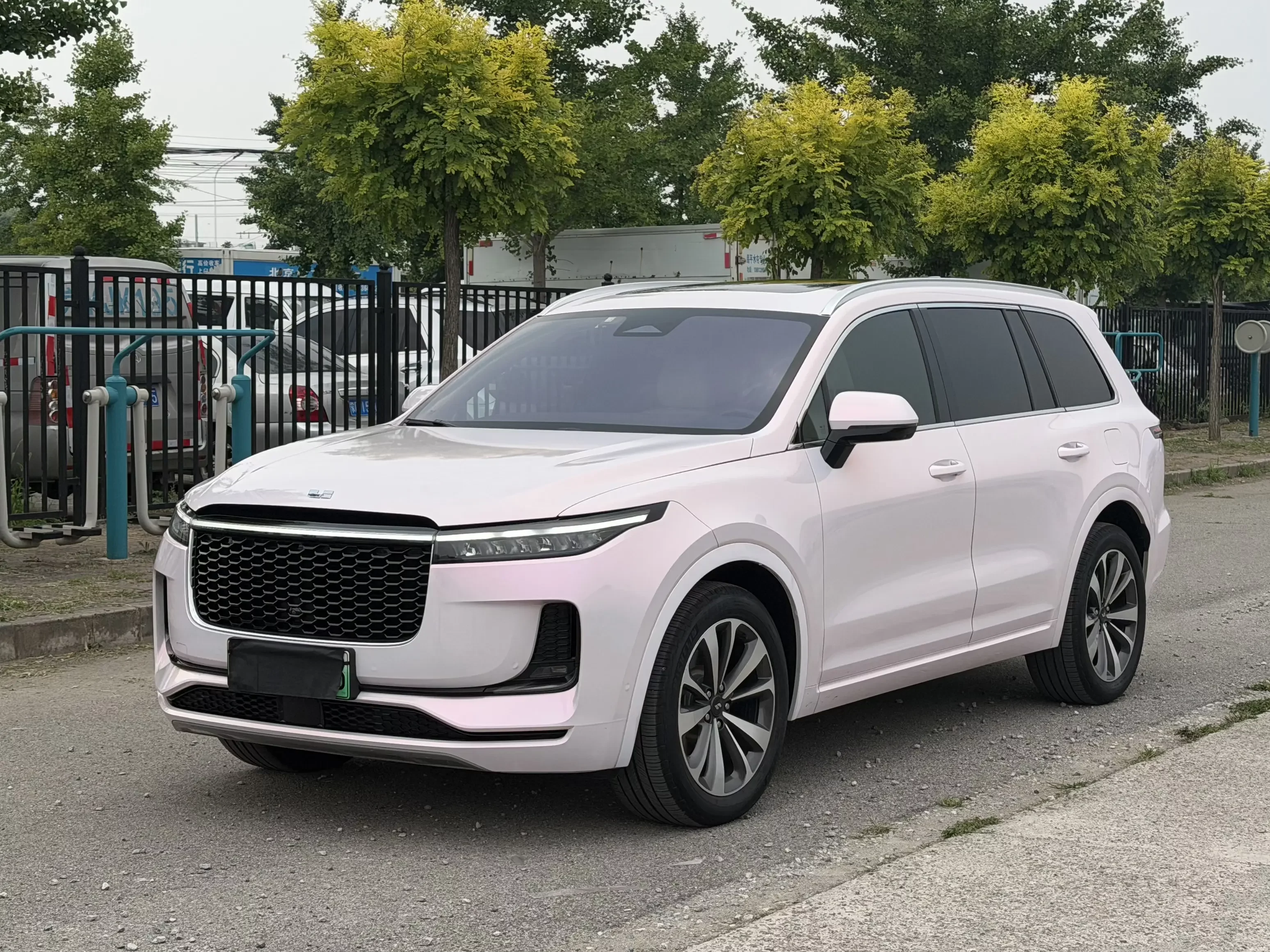Li ONE (Ideal ONE)  из Китая