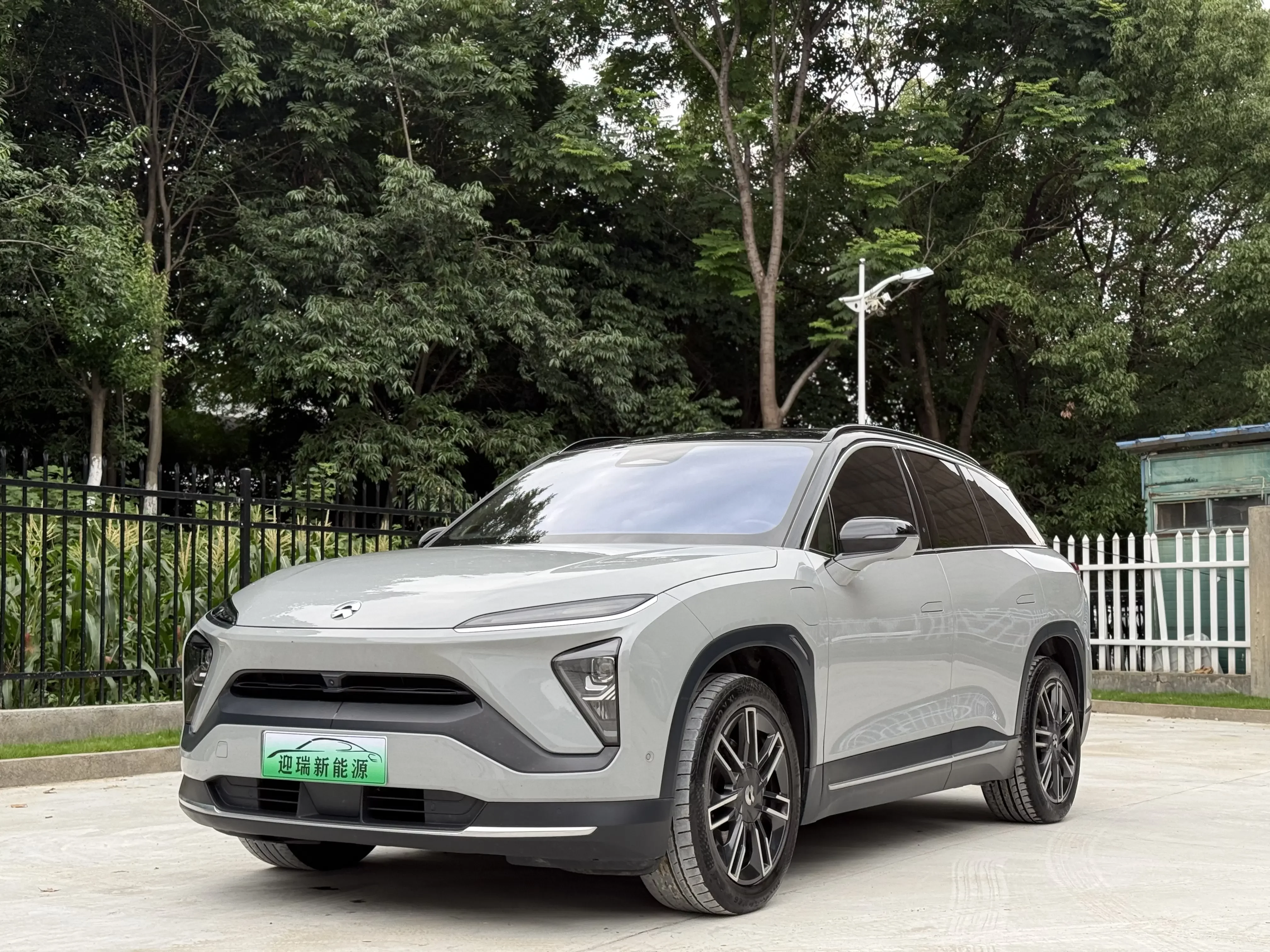 NIO ES6