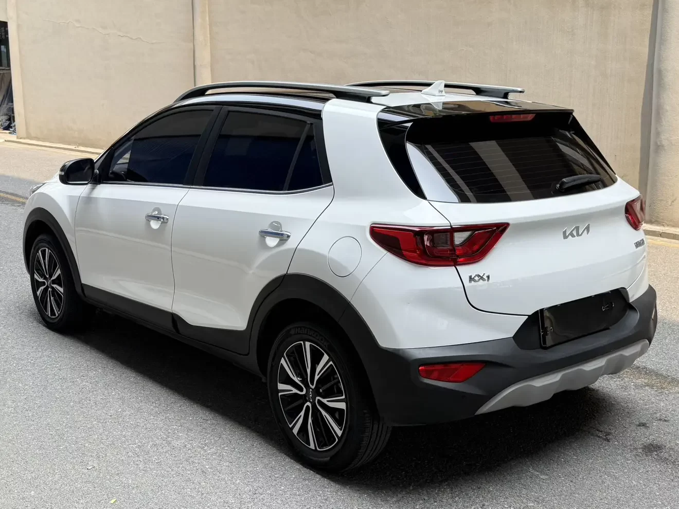 Kia KX1