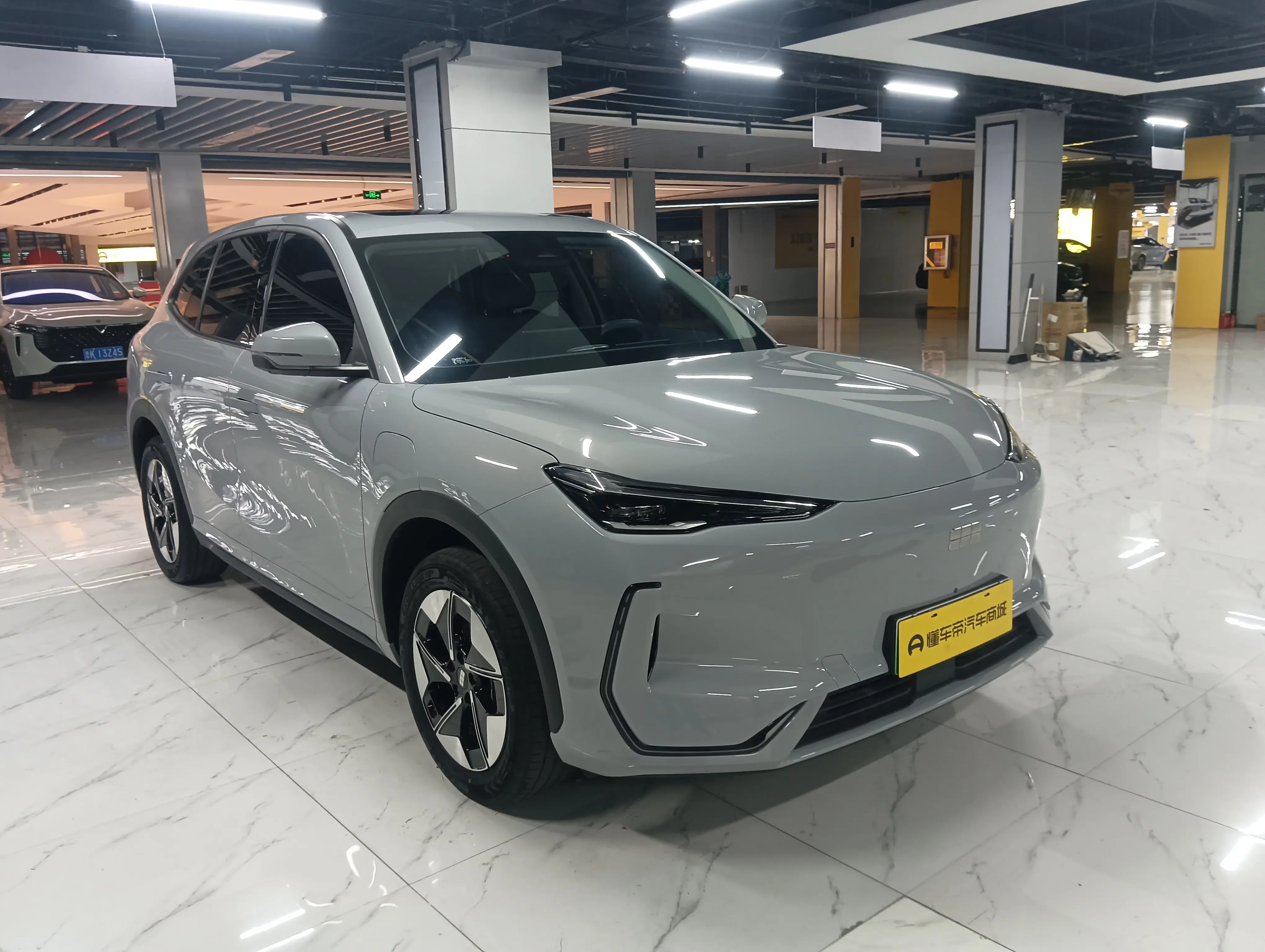 Geely Galaxy E5