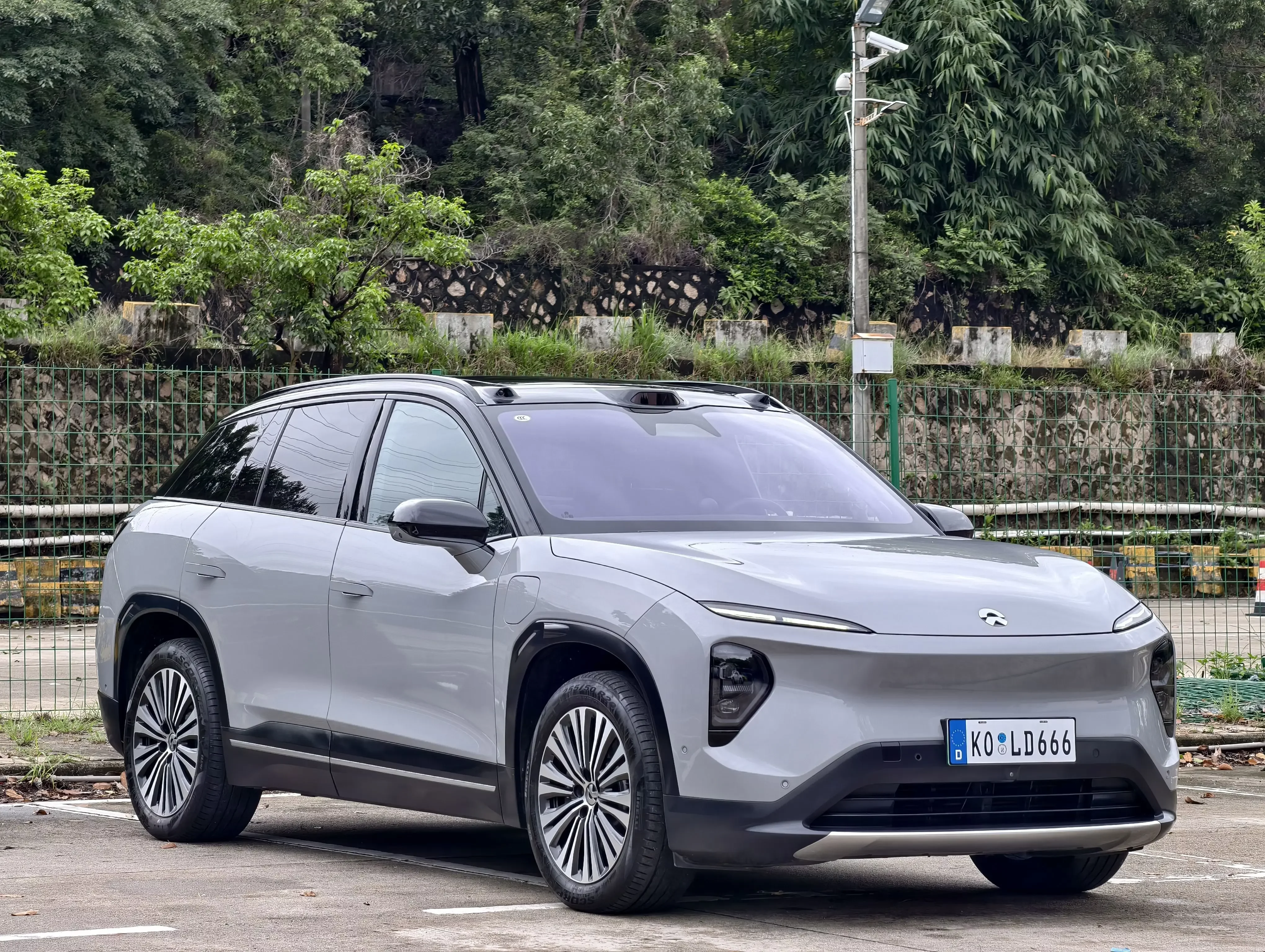 NIO ES7