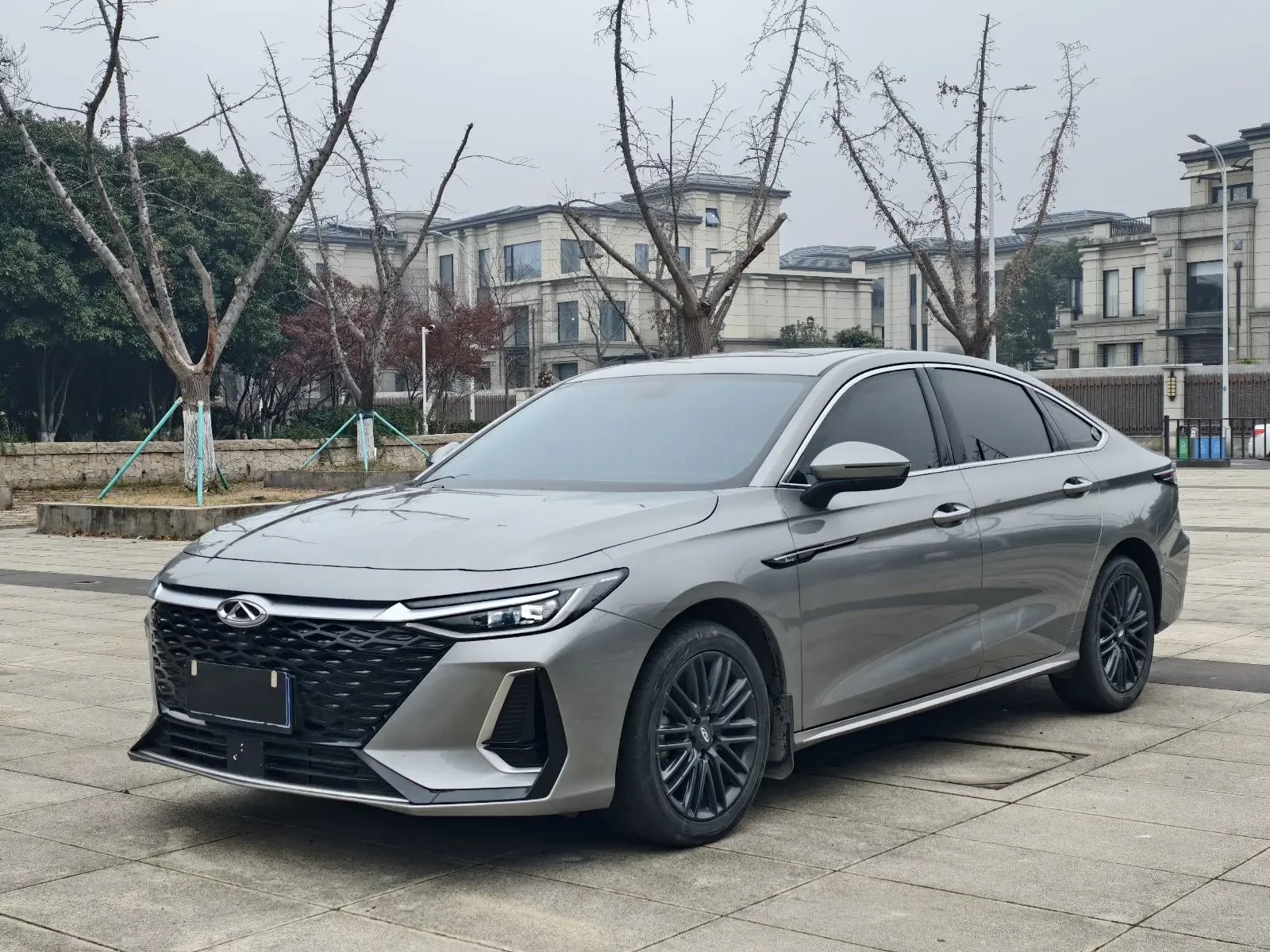 Chery Arrizo 8