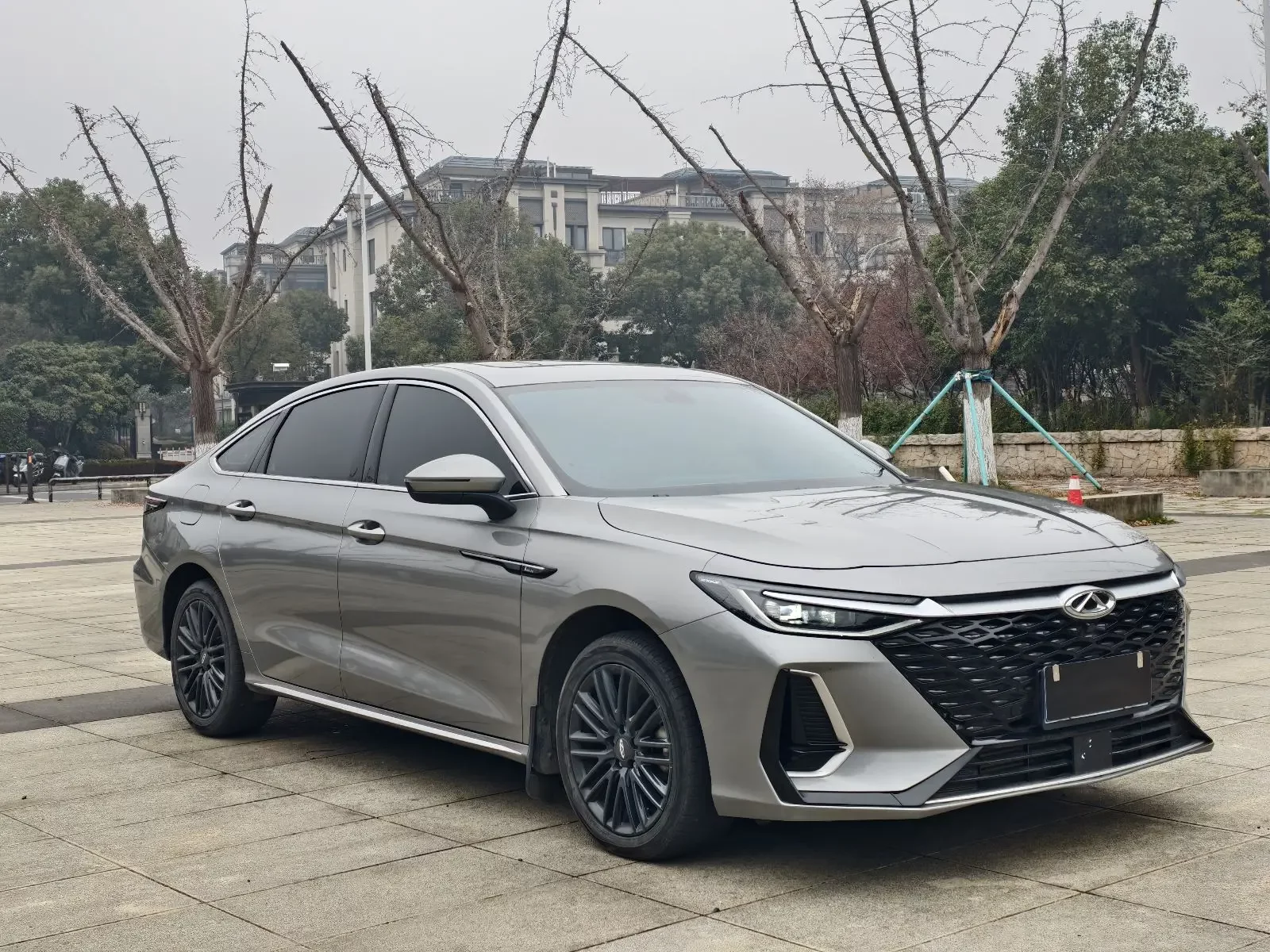 Chery Arrizo 8