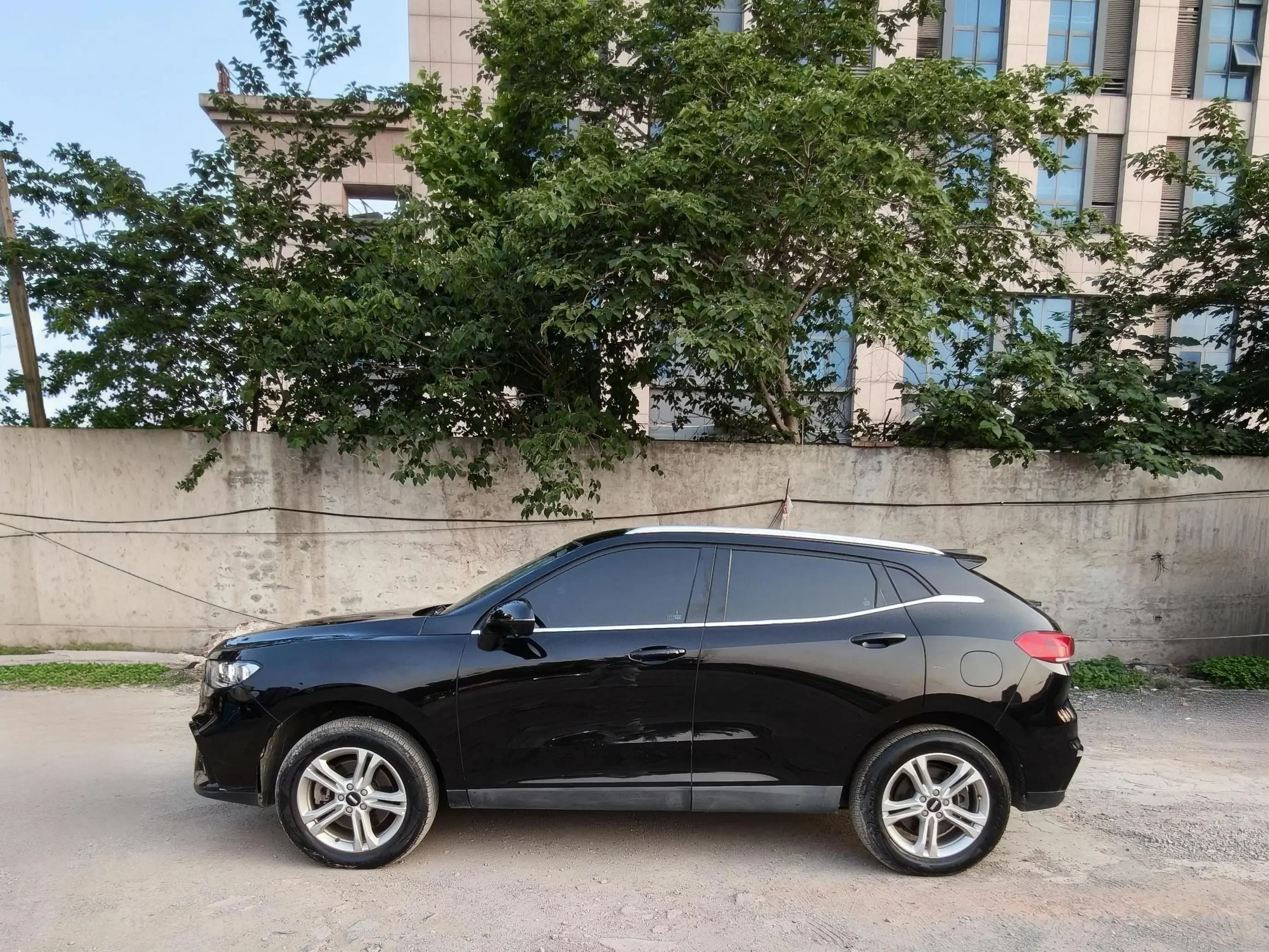 Wey Wei brand VV5