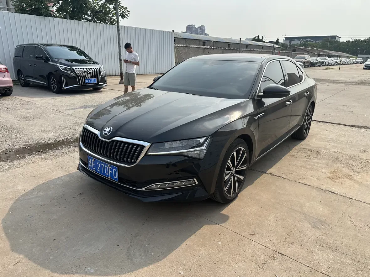 Skoda SuperB