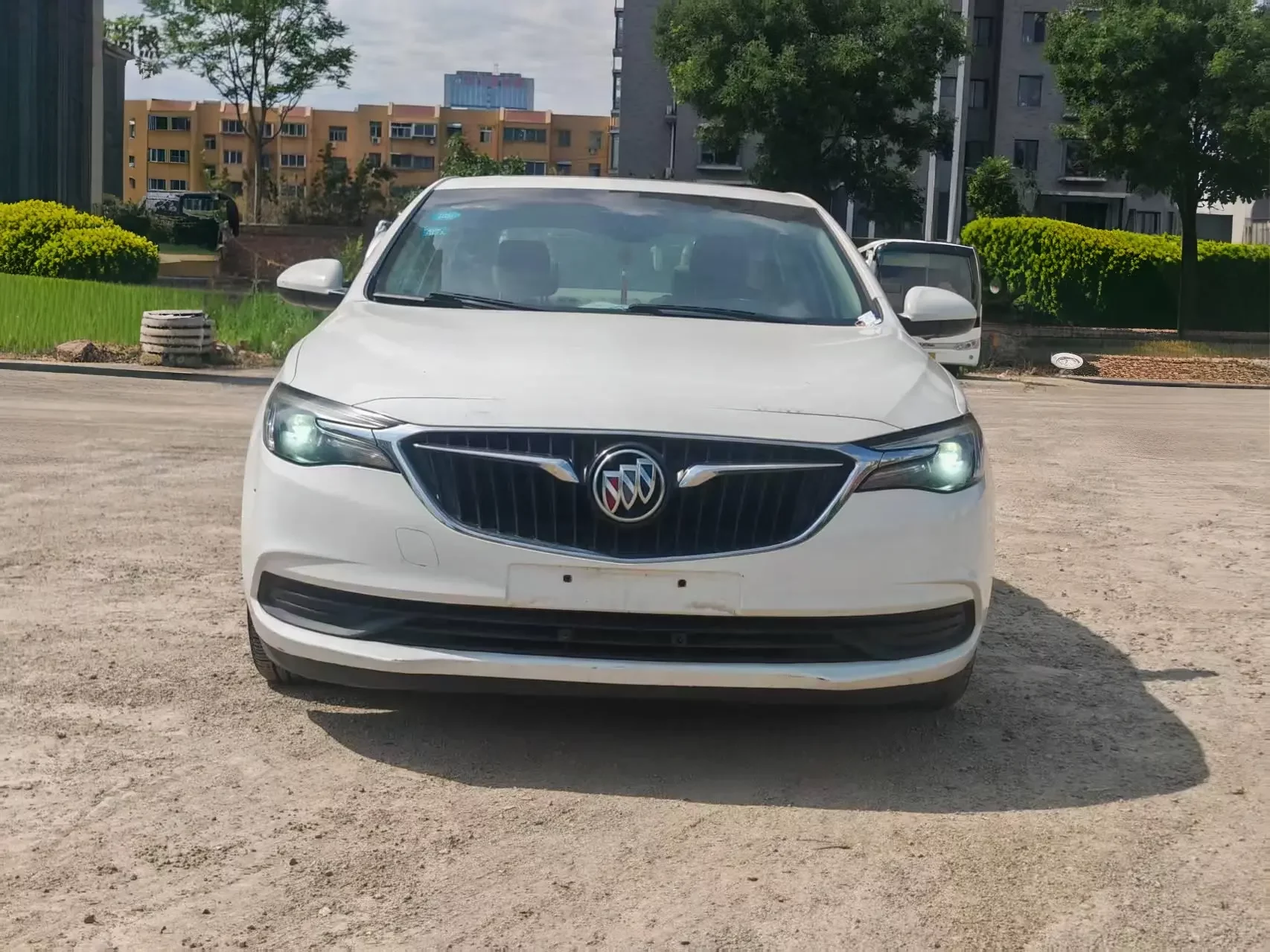 Buick Yinglang
