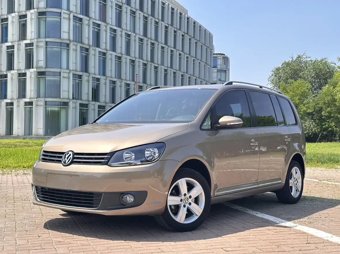 Volkswagen Touran  из Китая
