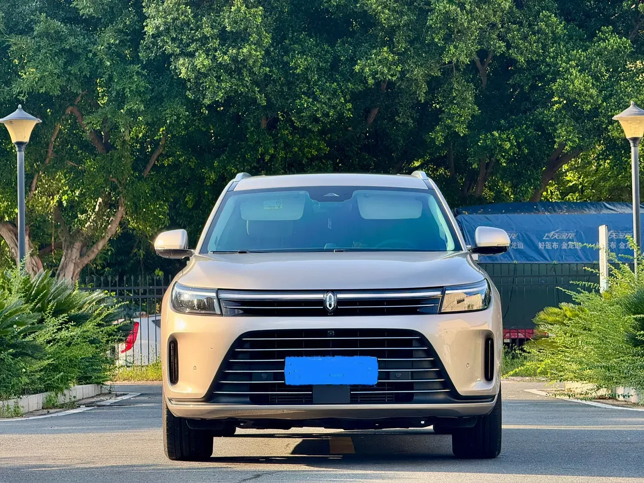 AITO M7