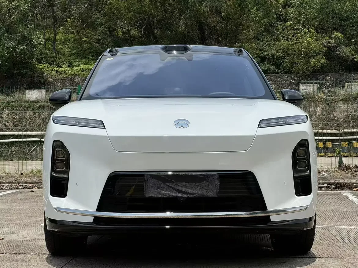 NIO ES8  из Китая