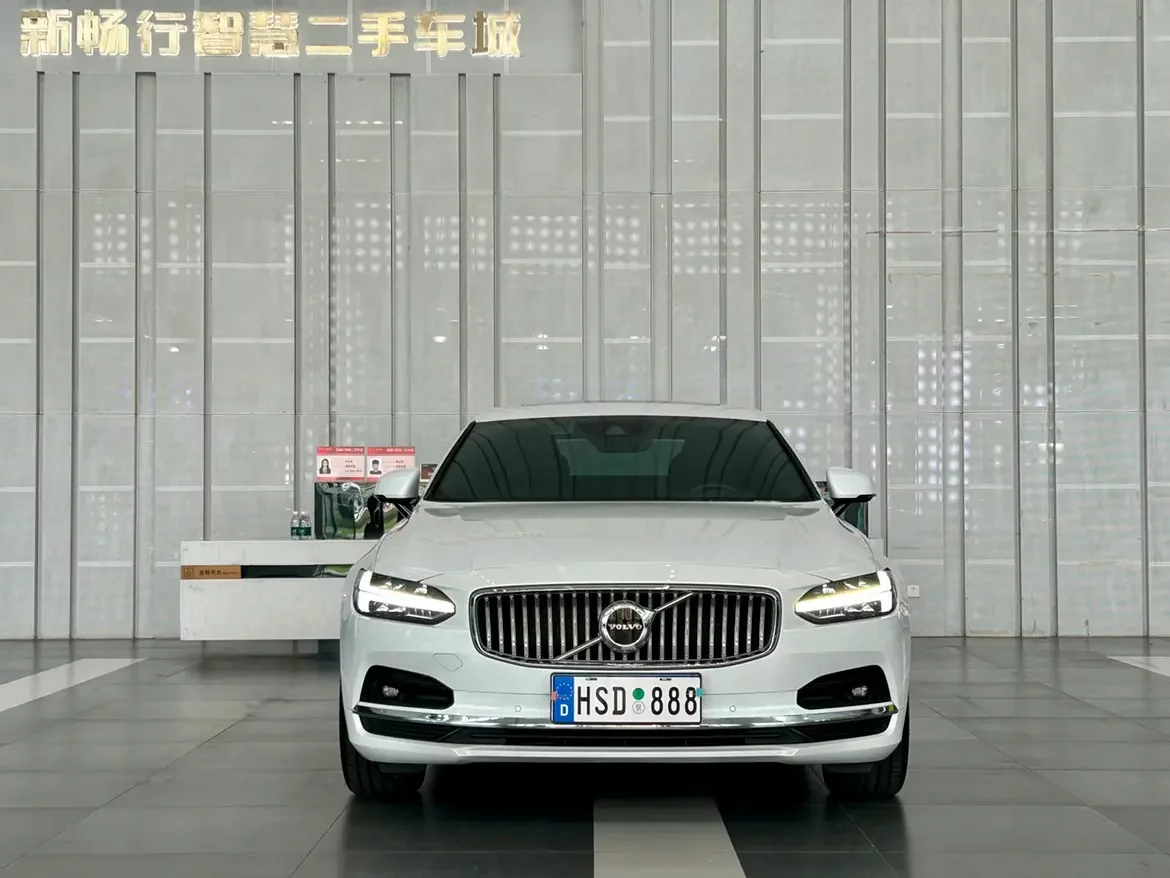 Volvo S90