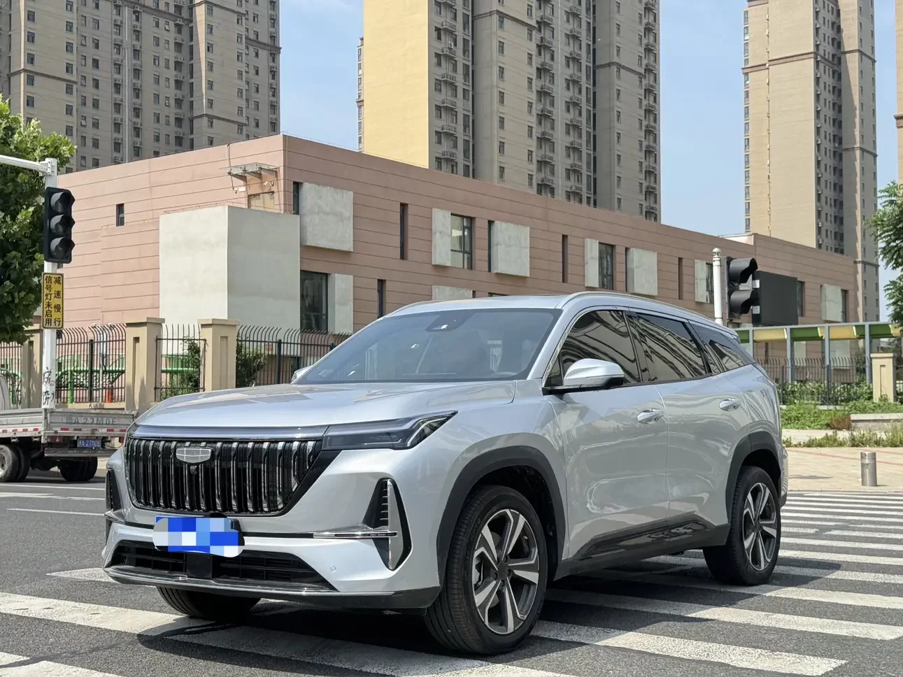 Geely Atlas L