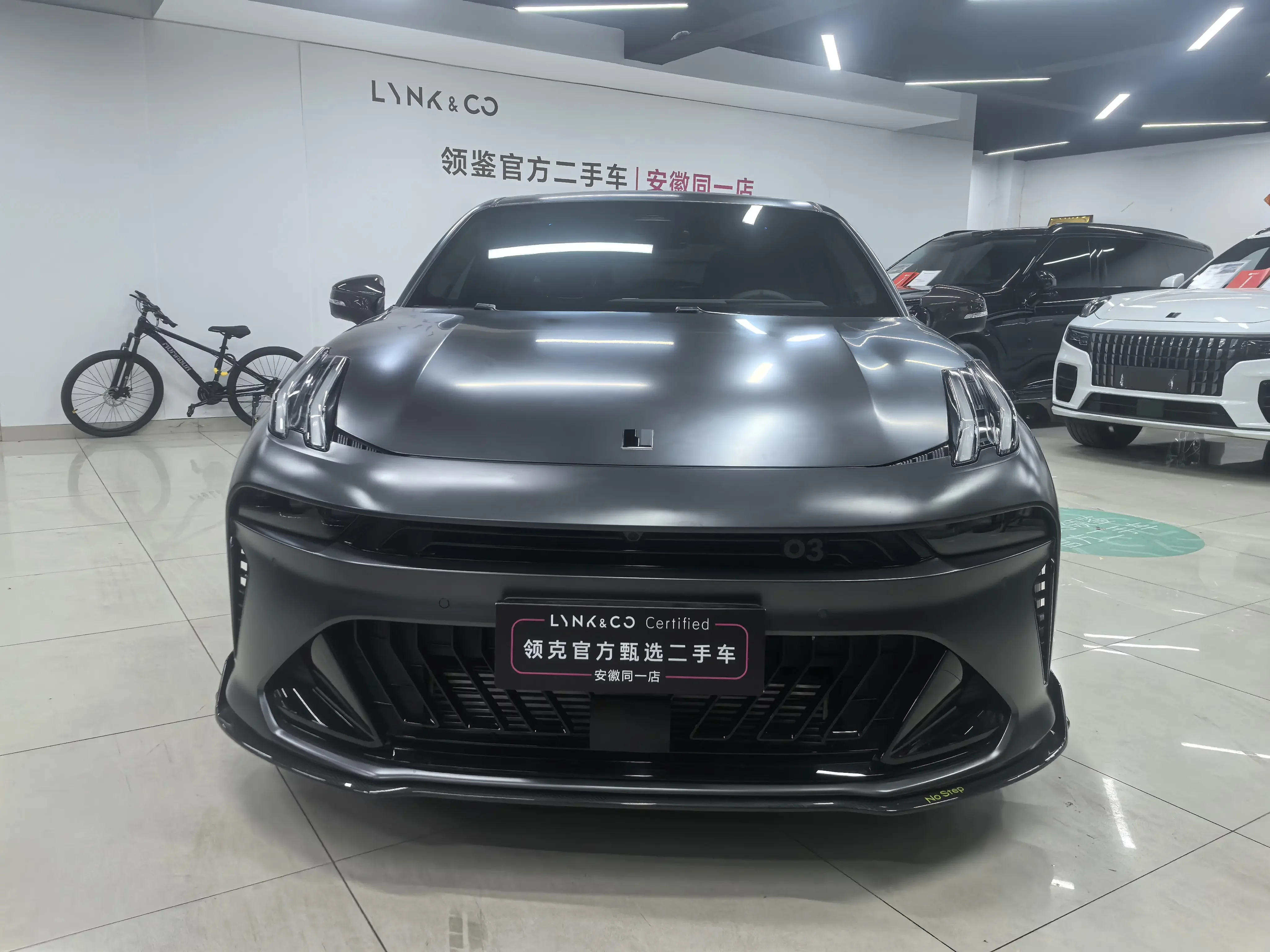 Lynk & Co 03