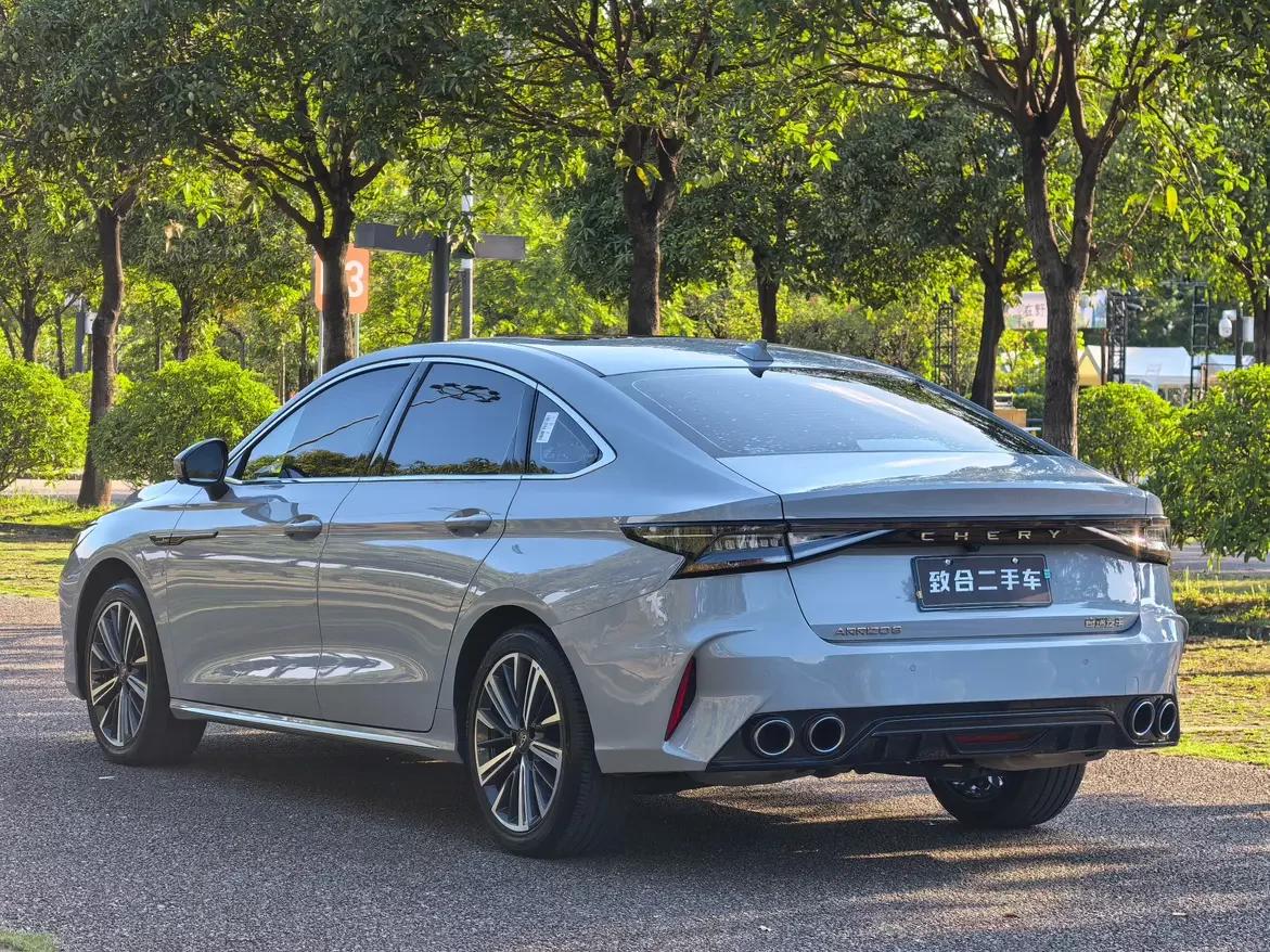 Chery Arrizo 8