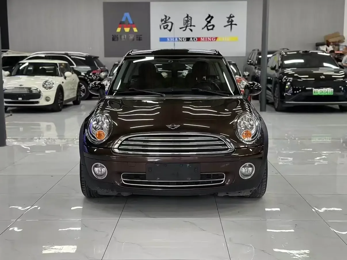 MINI CLUBMAN