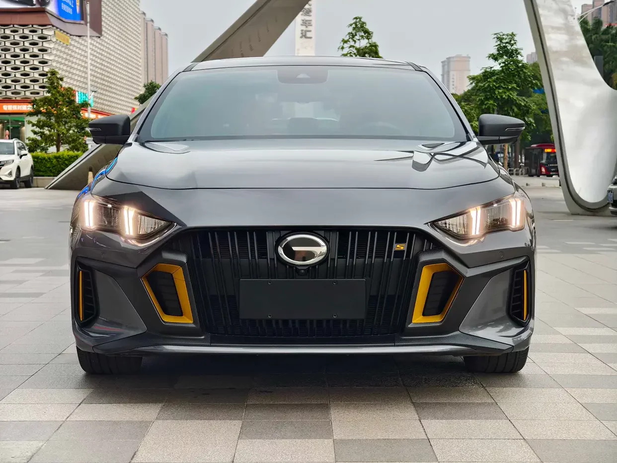 GAC Trumpchi Empow  из Китая