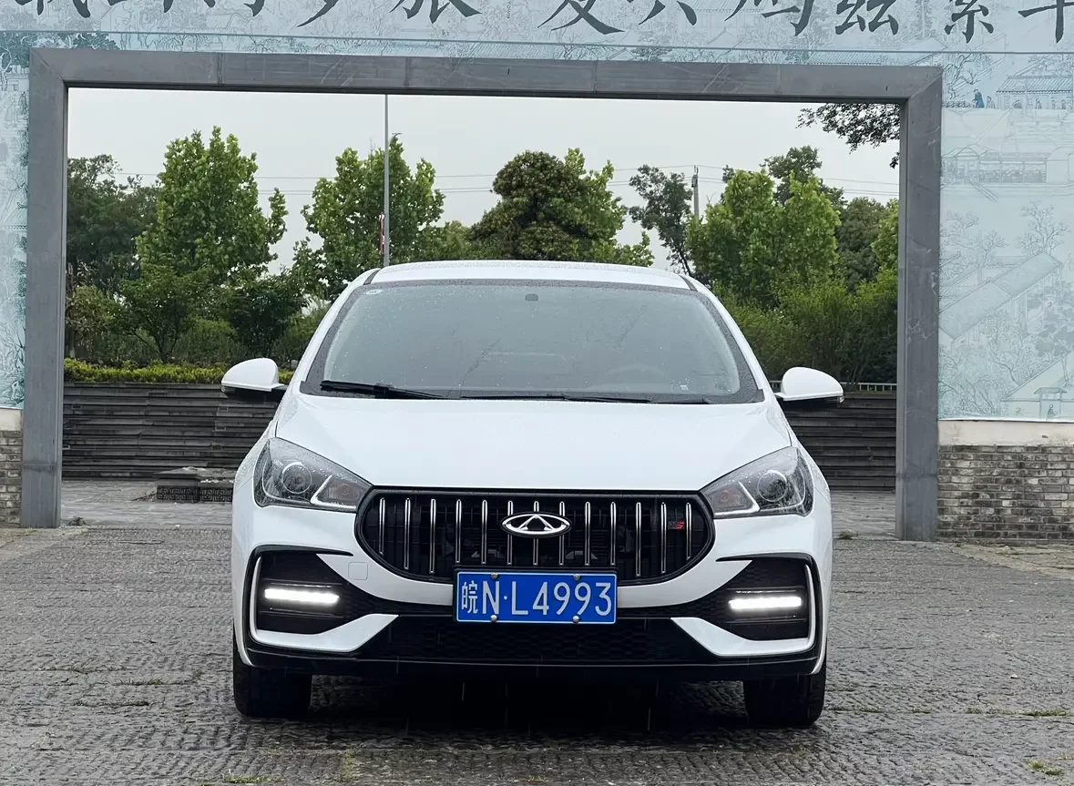 Chery Arrizo 5