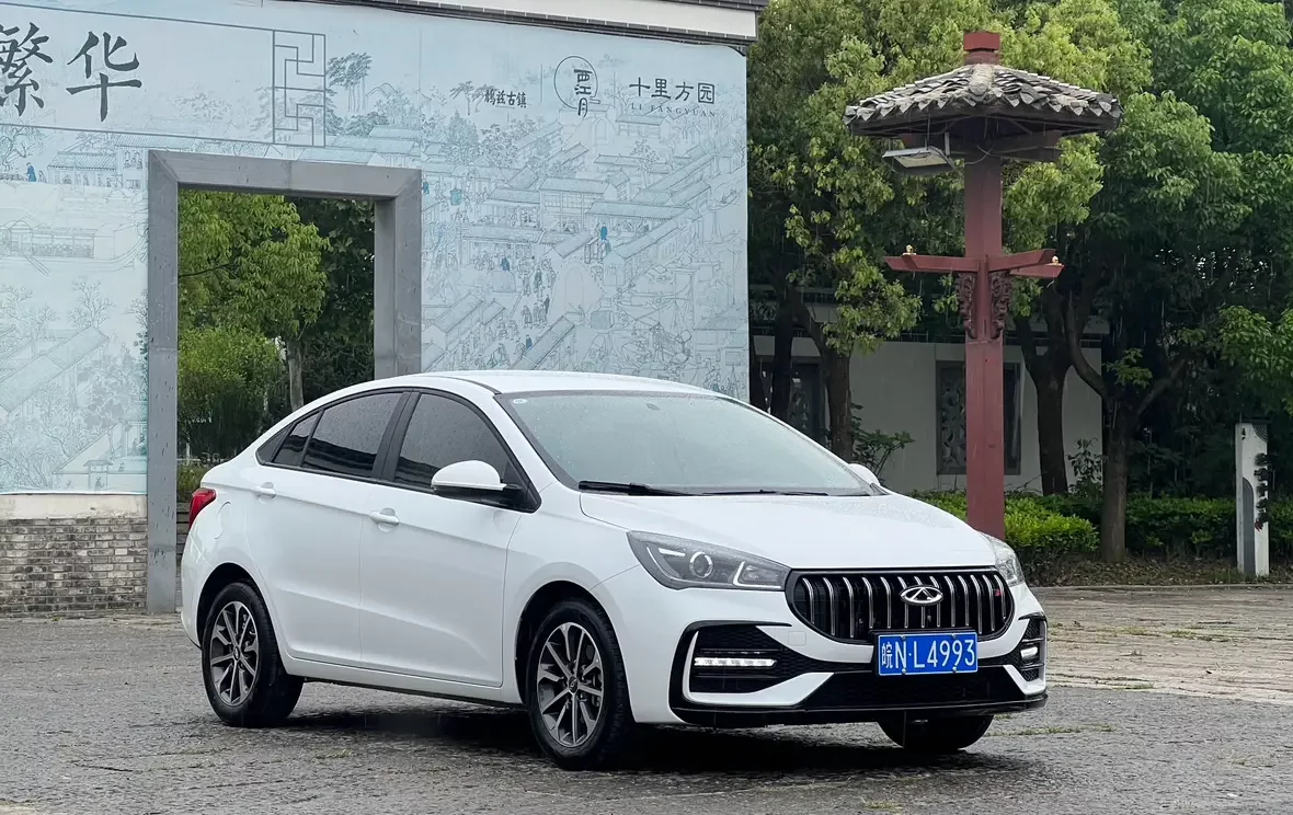 Chery Arrizo 5