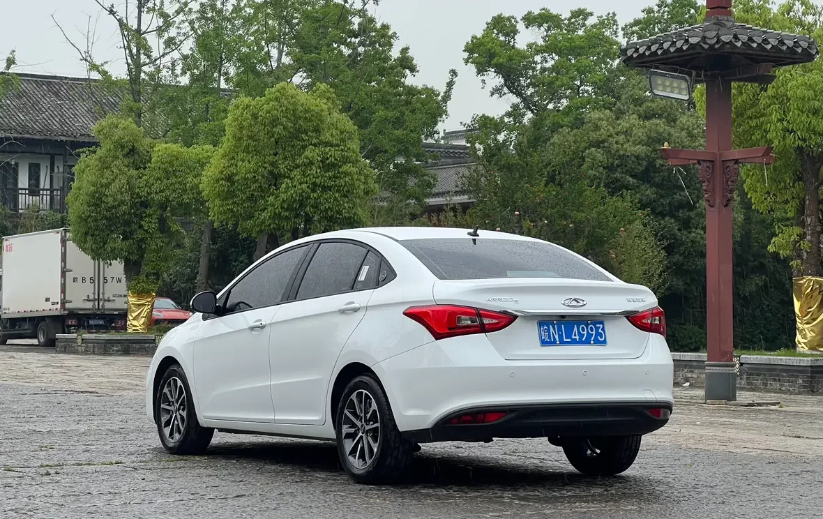 Chery Arrizo 5