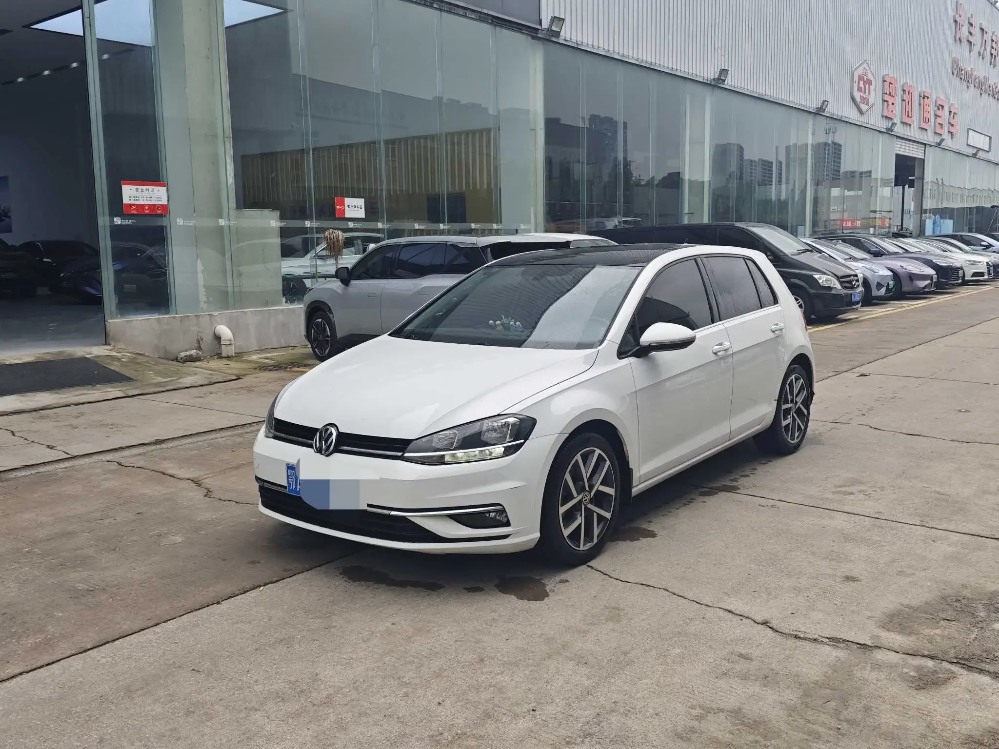 Volkswagen golf