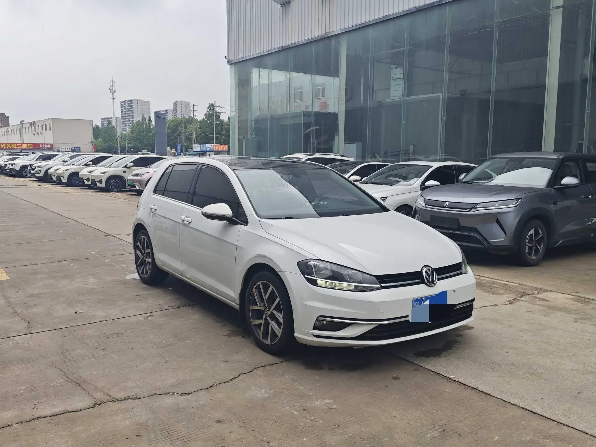 Volkswagen golf