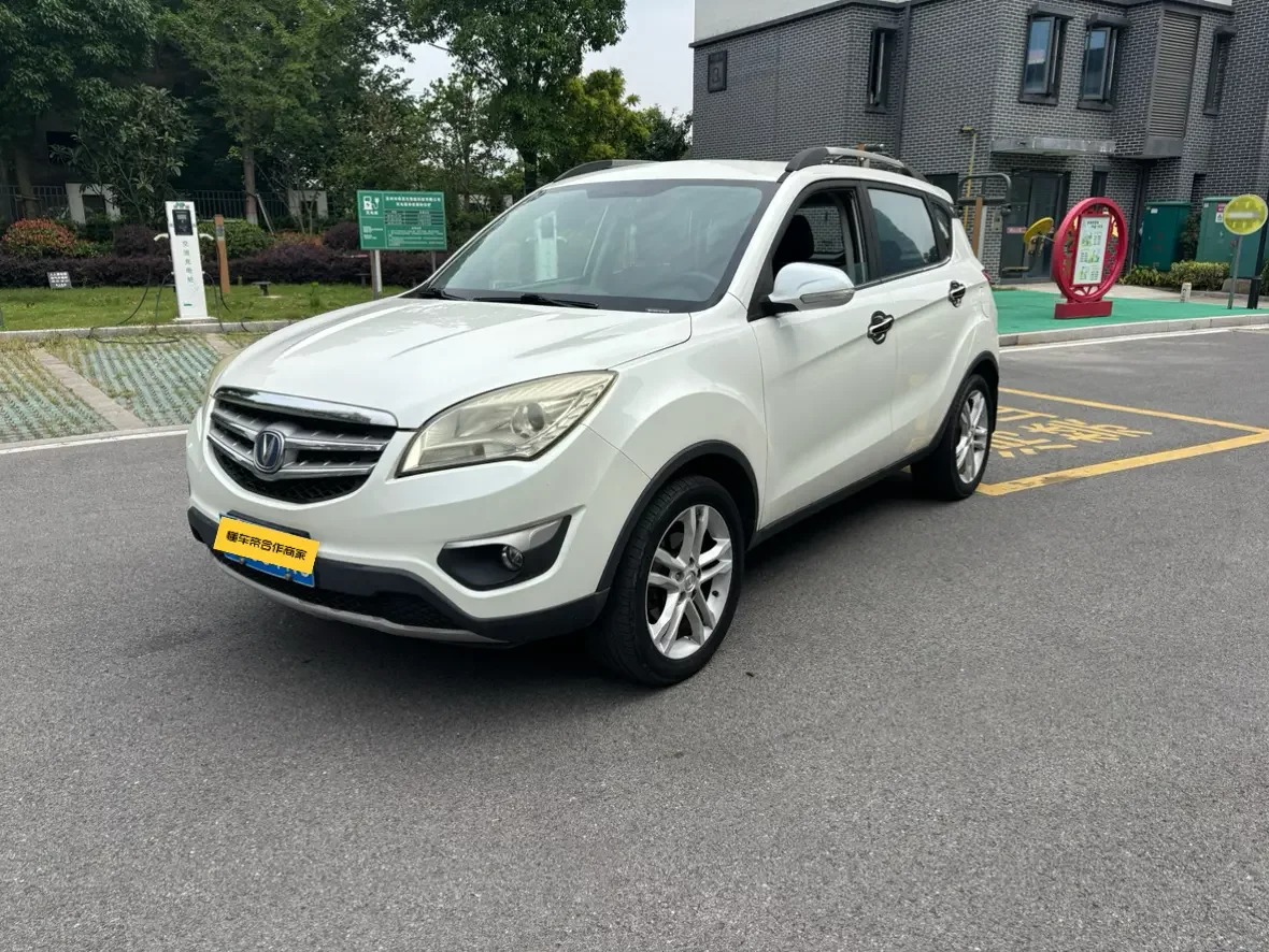 Changan CS35  из Китая