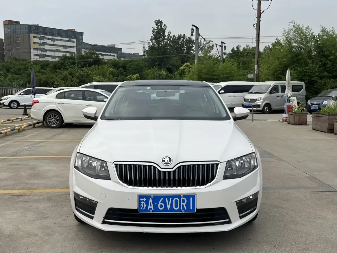 Skoda Octavia  из Китая