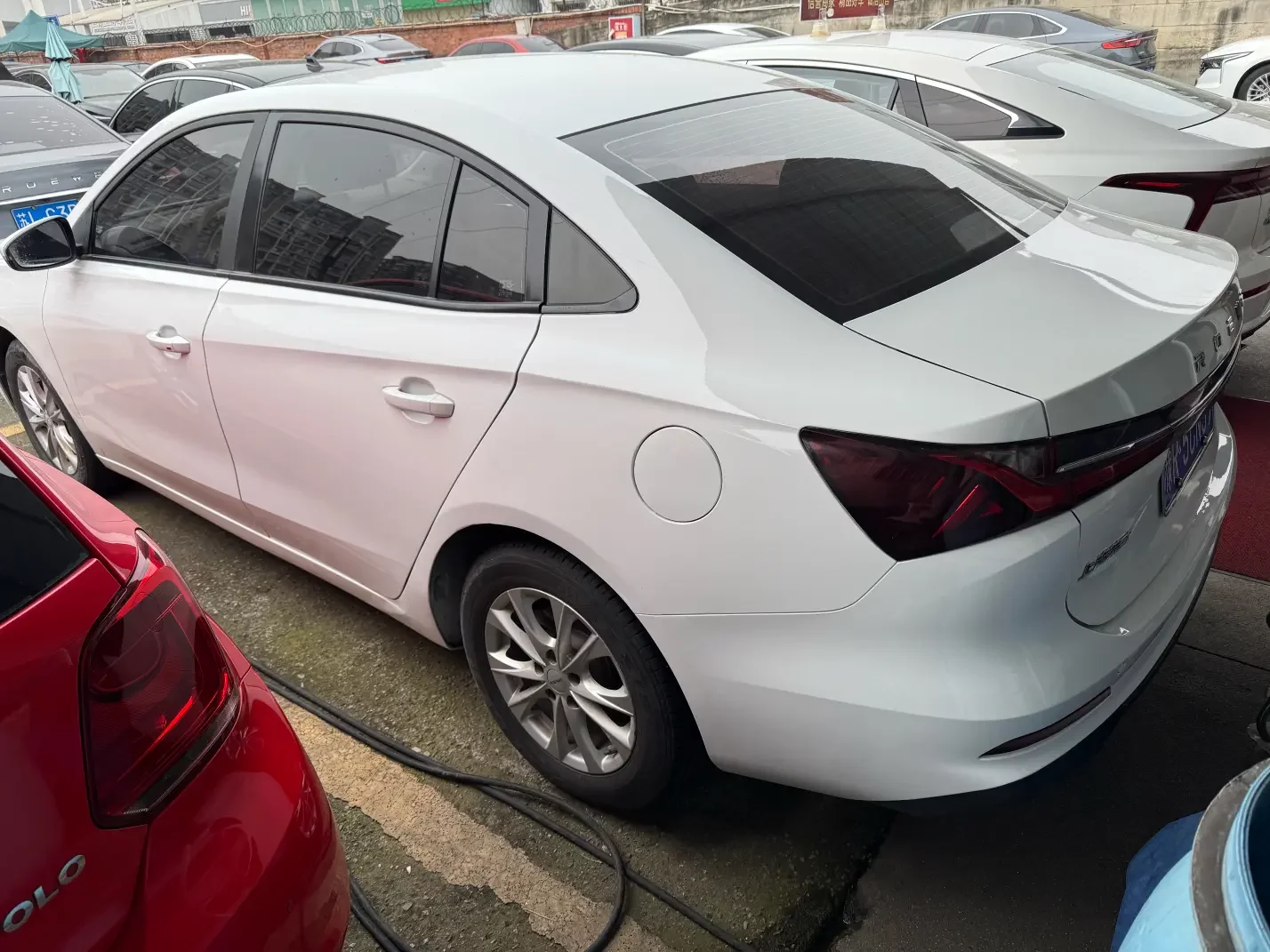 Roewe i5