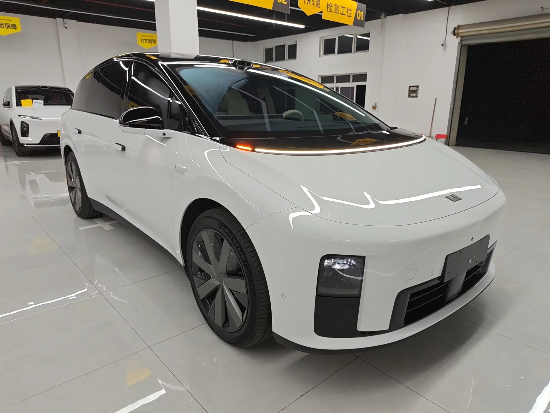 Li Ideal i8
