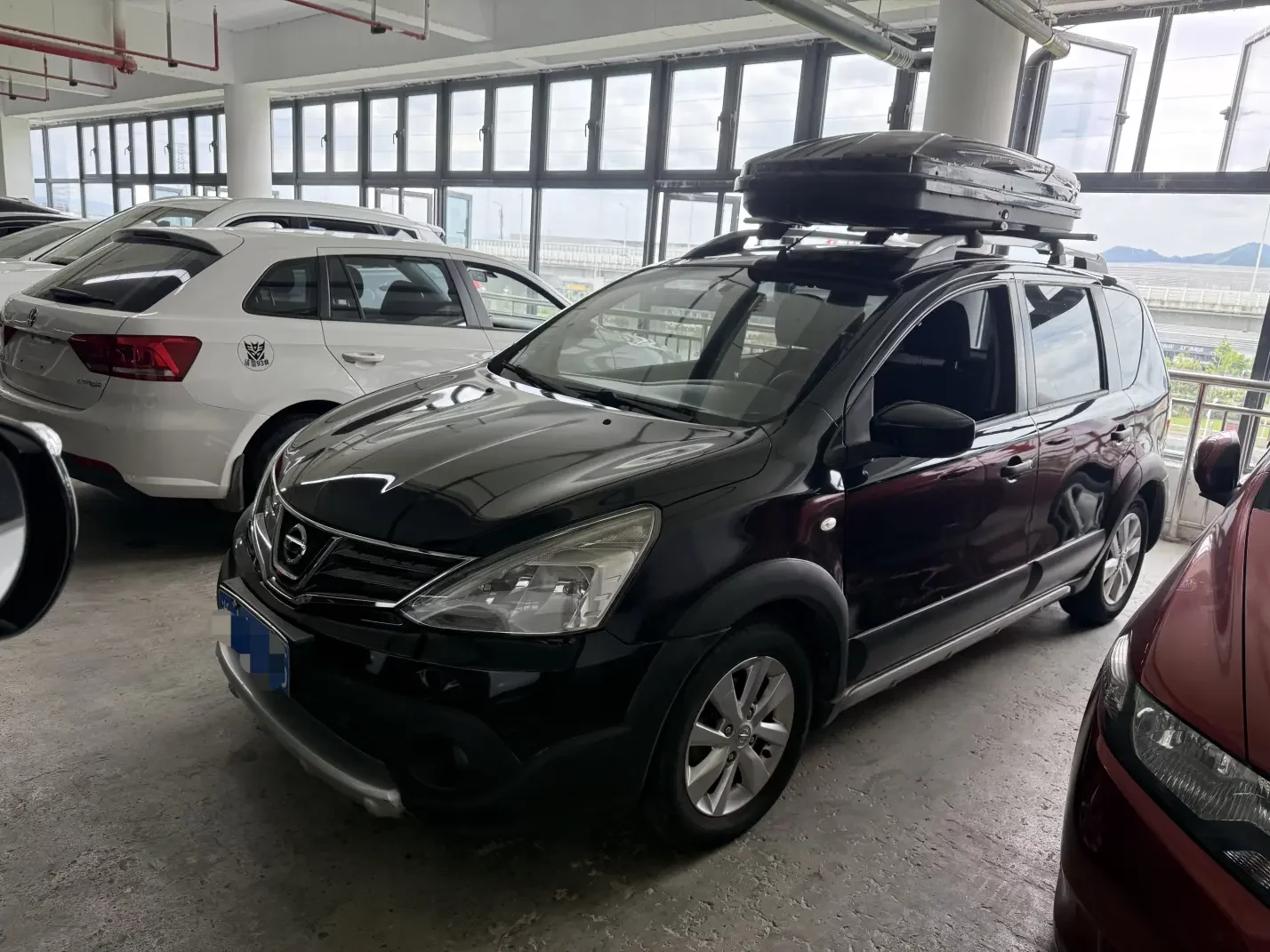 Nissan Li Wei  из Китая