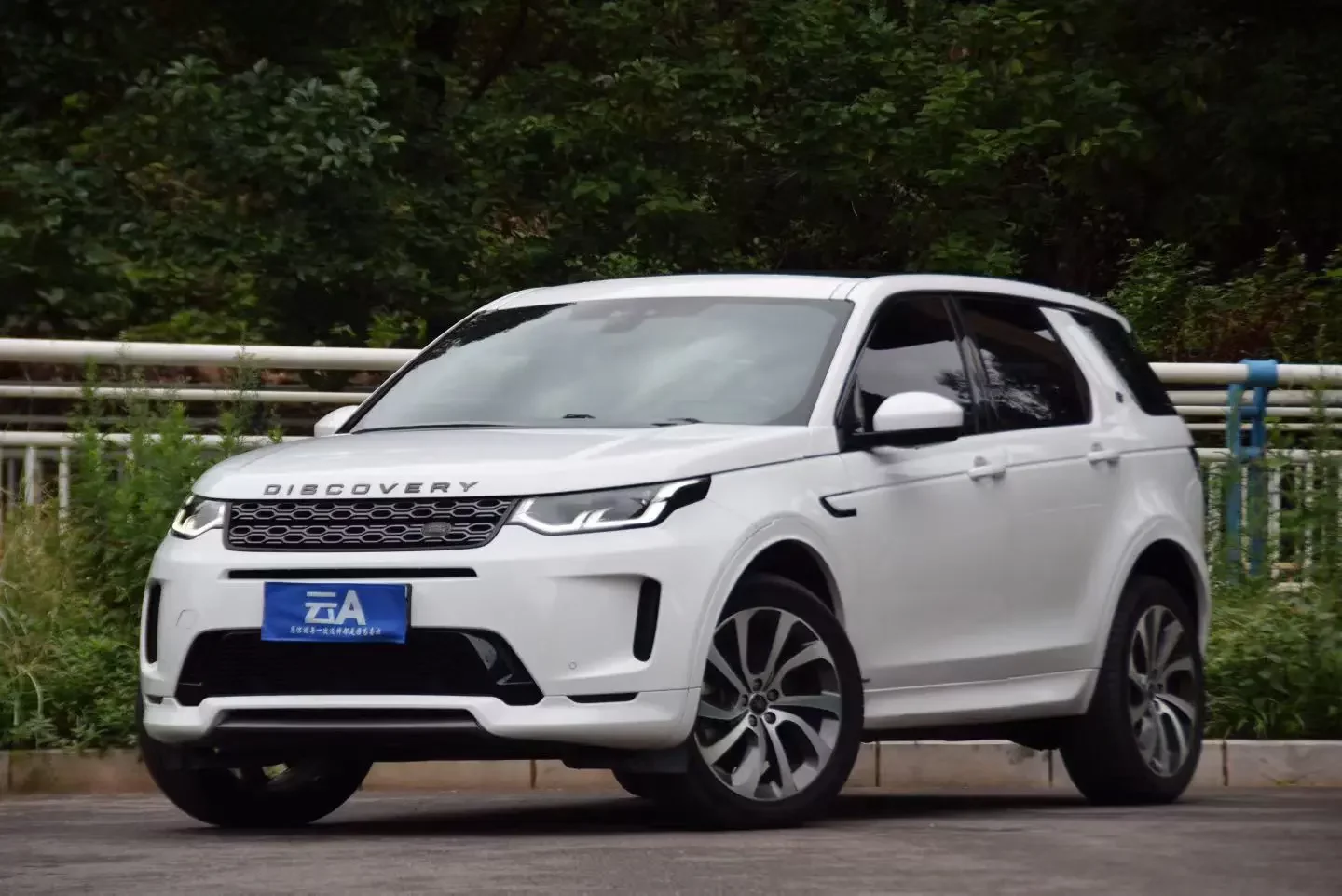 Land Rover Discover Sports