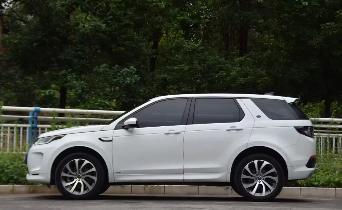 Land Rover Discover Sports