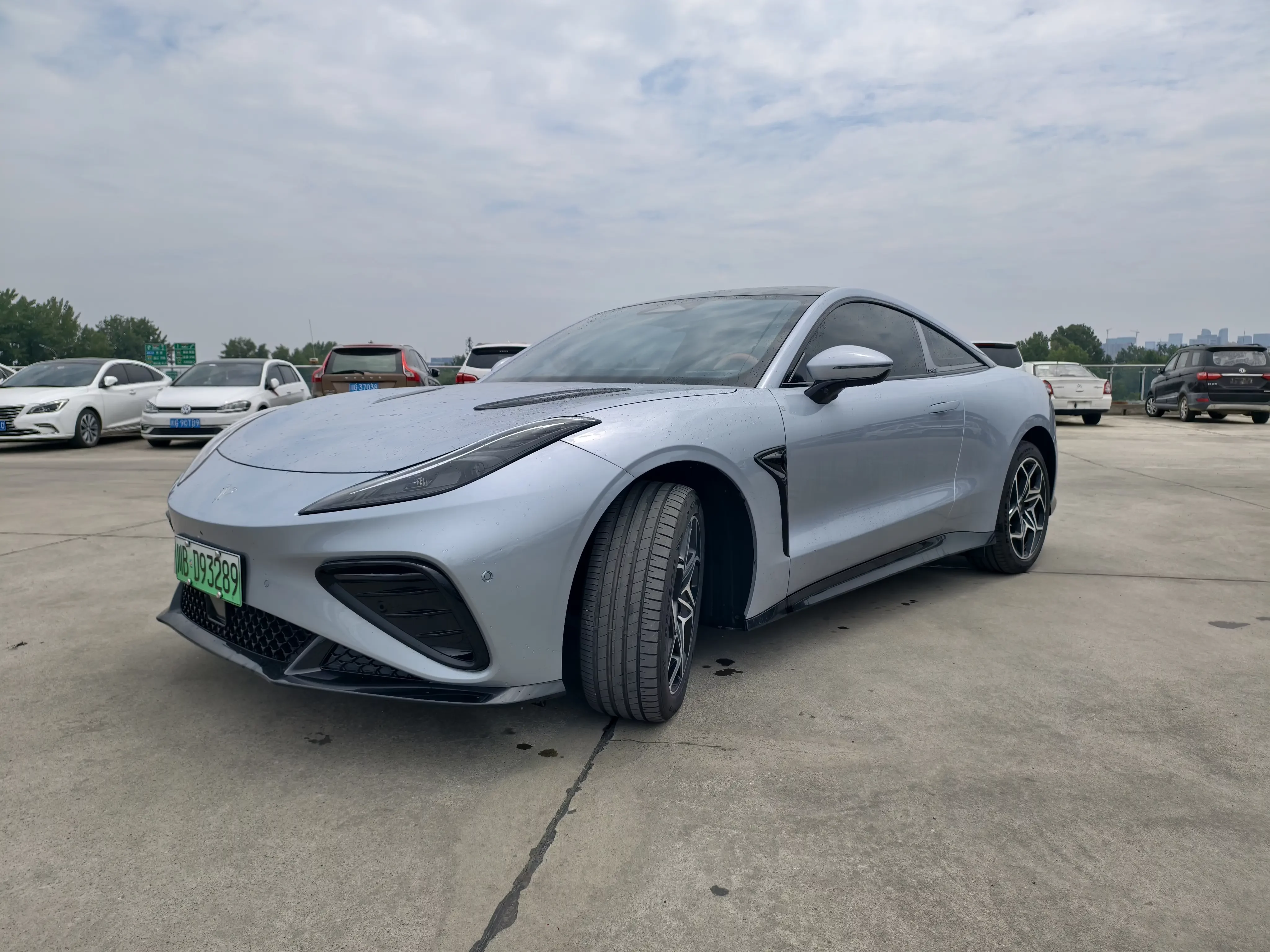 NETA Nezha GT