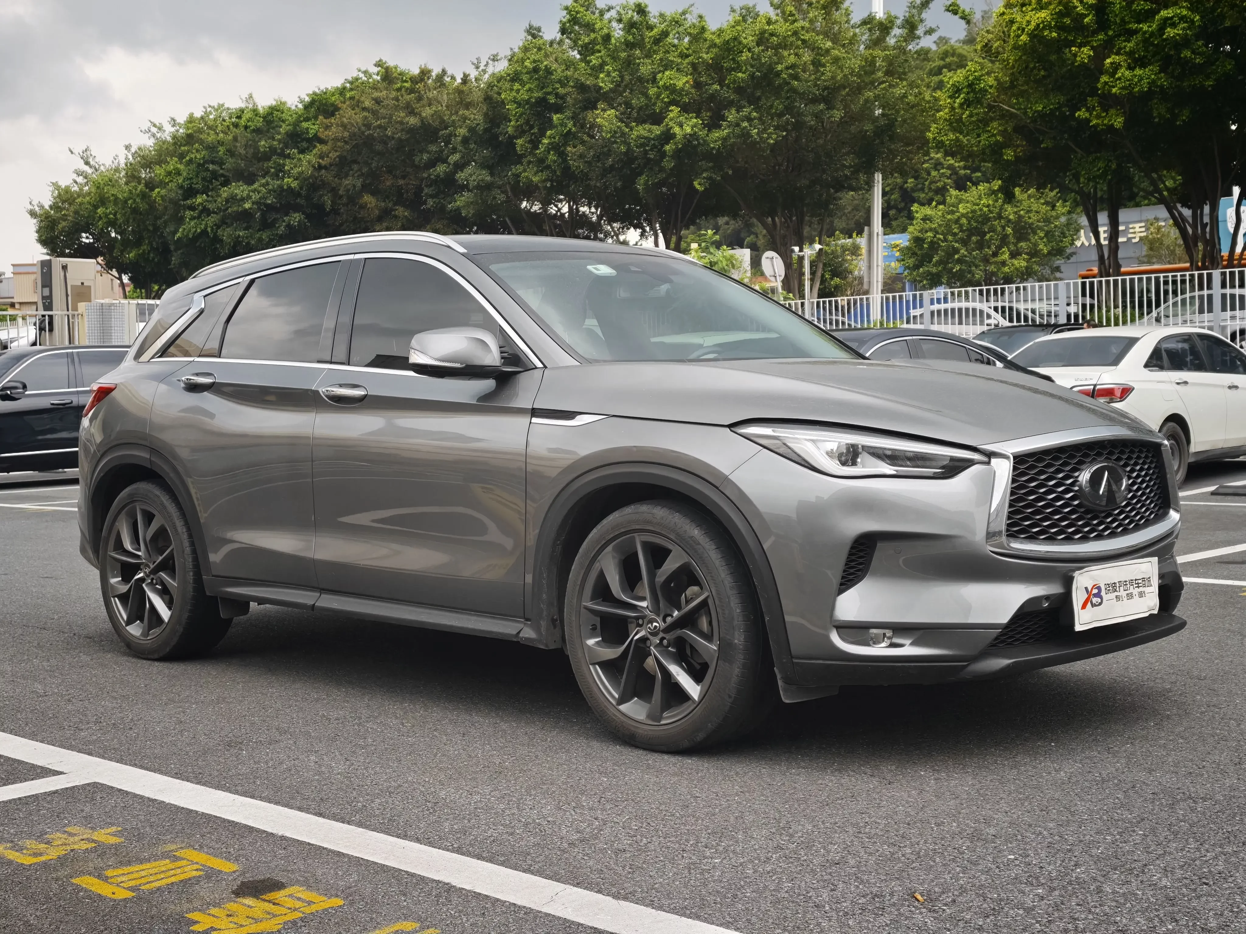 Infiniti QX50