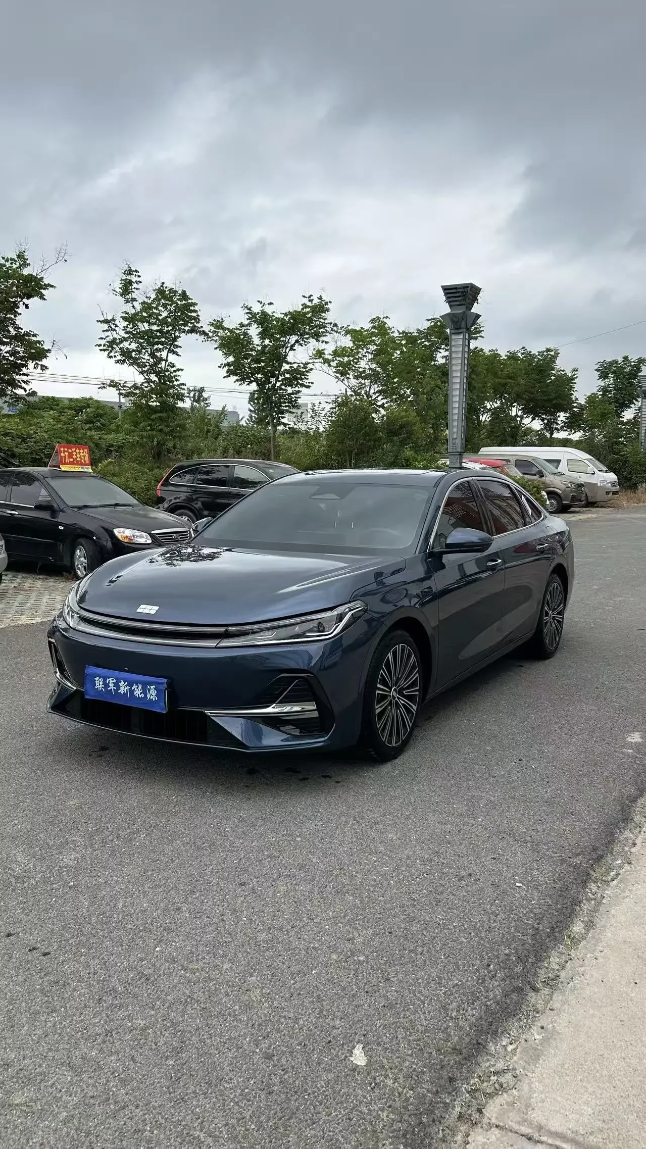 Geely Galaxy A7 EM
