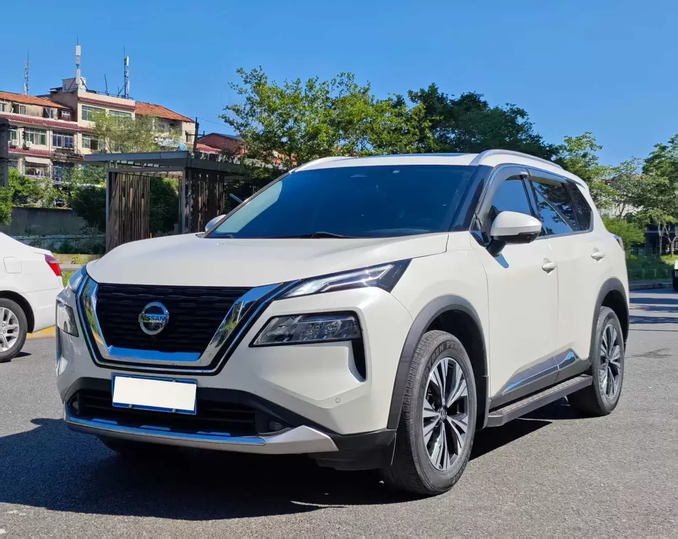 Nissan X-Trail (Qijun)  из Китая