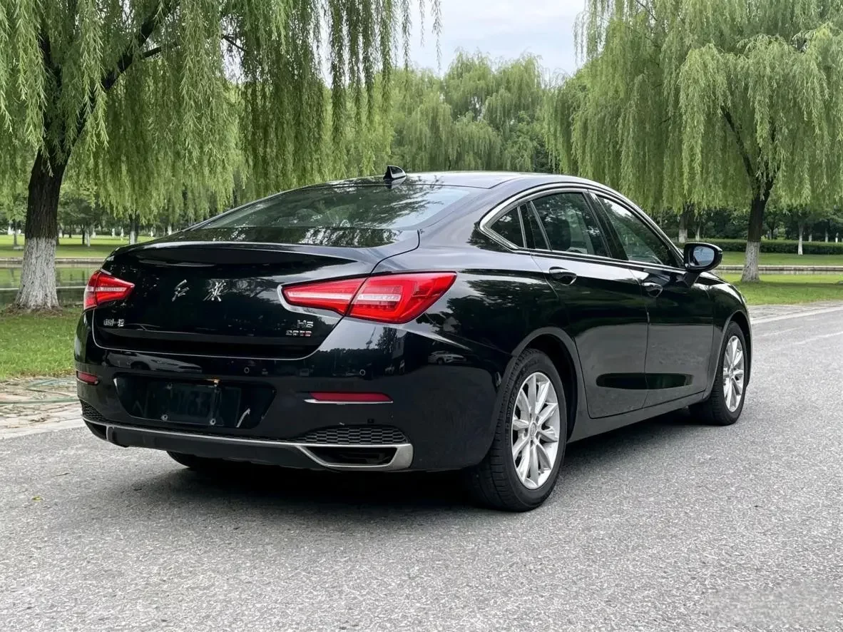 Hongqi H5 classic