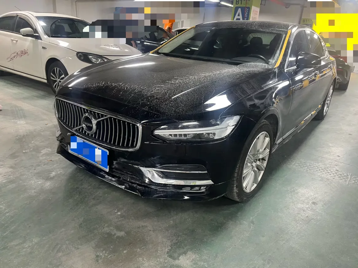 Volvo S90