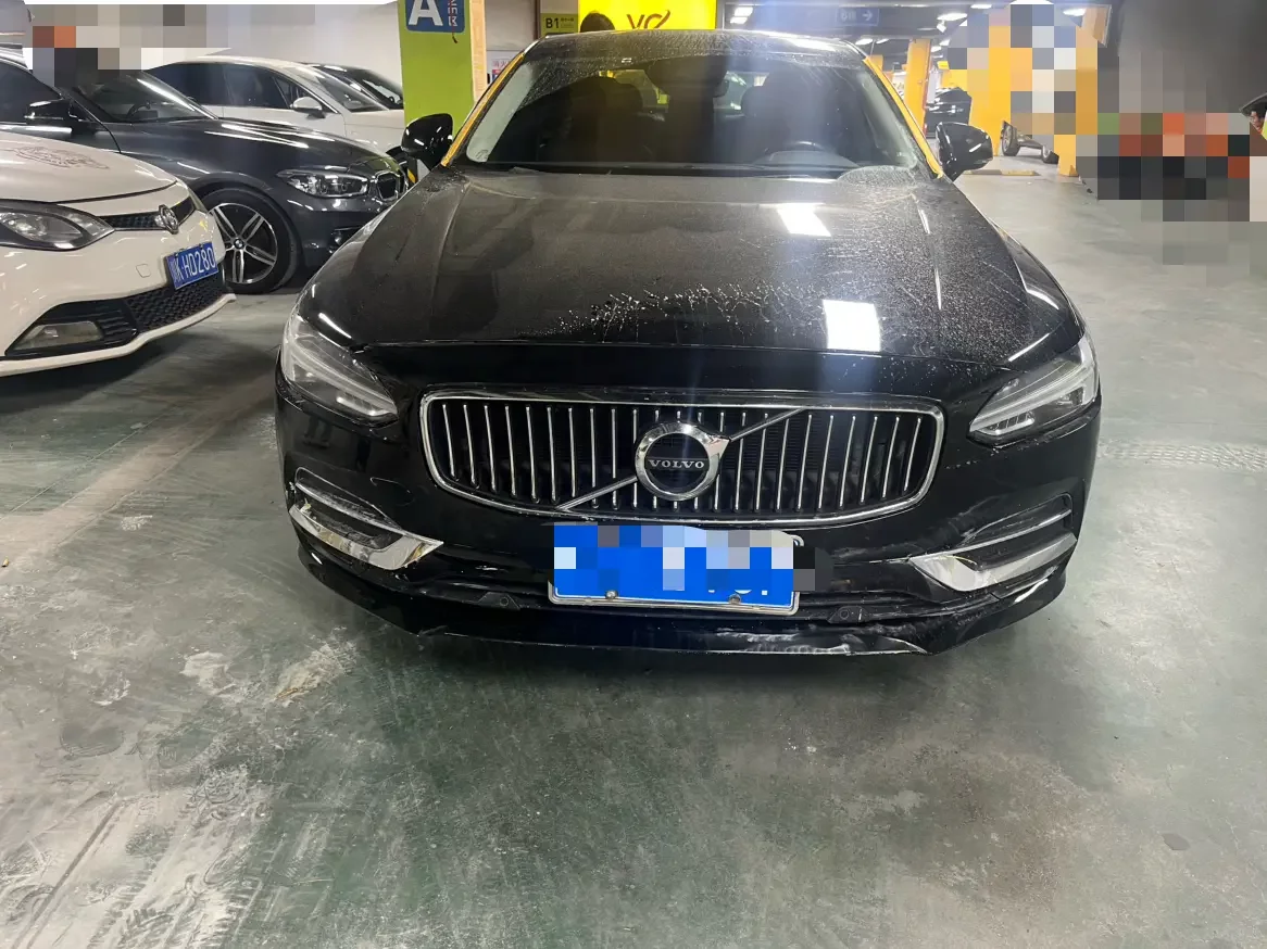 Volvo S90