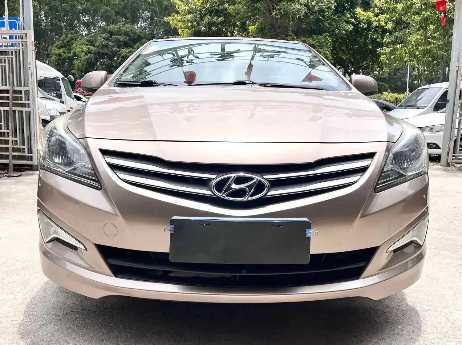 Hyundai Verna (Rena)  из Китая